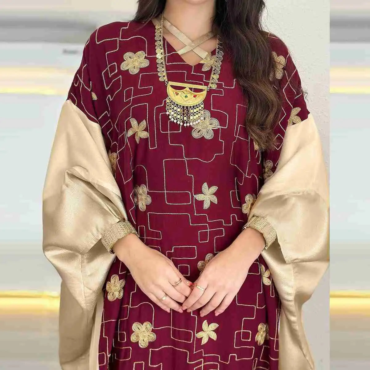 Elegant Eid Embroidery Dress for Muslim Women - Flowy Caftan Kaftan Maxi Dress - Perfect for Eid Celebrations, Weddings & Special Occasions