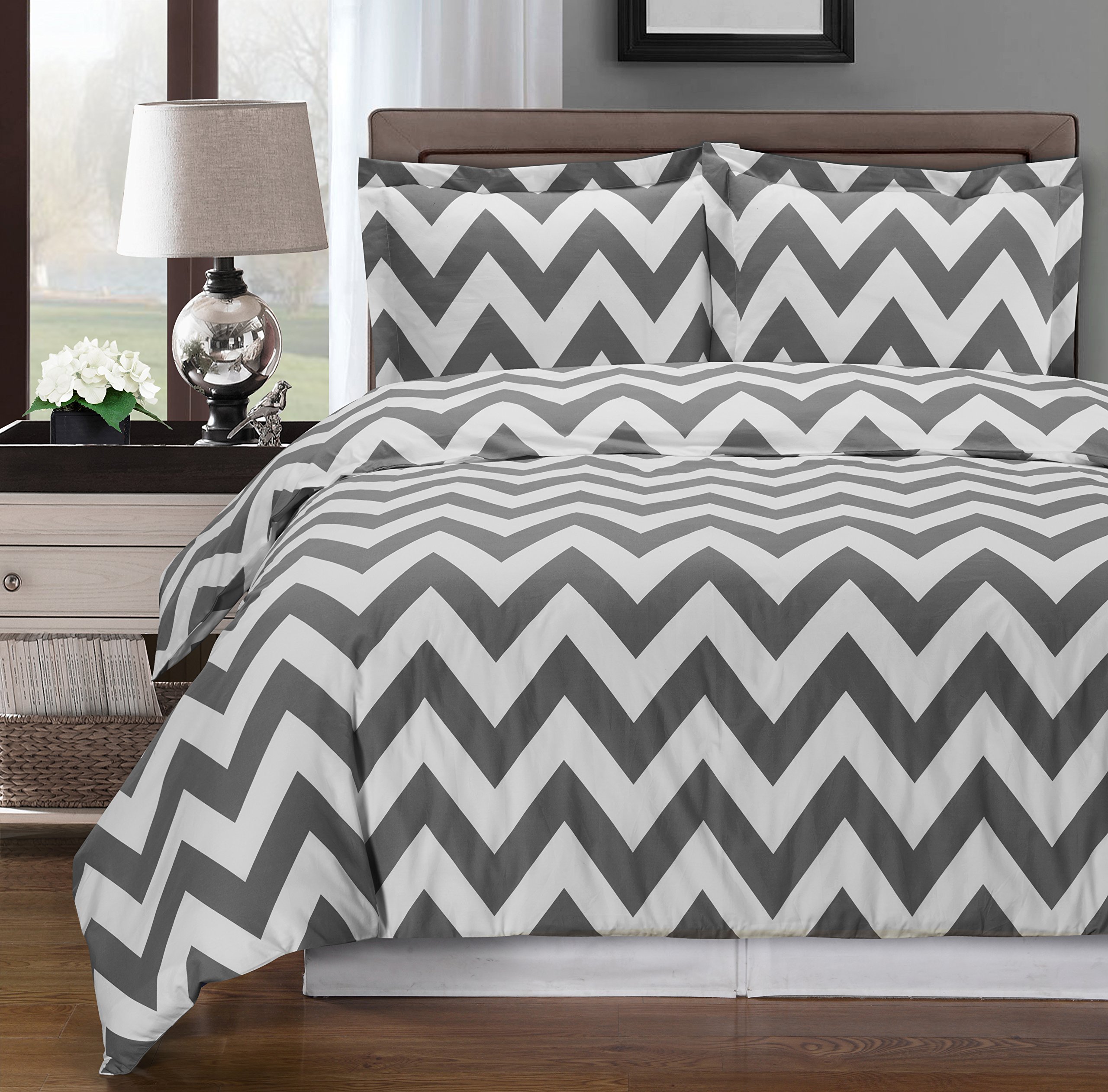 Royal Hotel Luxury 4-Piece Full/Queen Comforter Set - 100% Cotton 300 Thread Count Gray & White Chevron Pattern Bedding for Cozy Sleep - Perfect for Master Bedroom, Guest Room & Vacation Homes