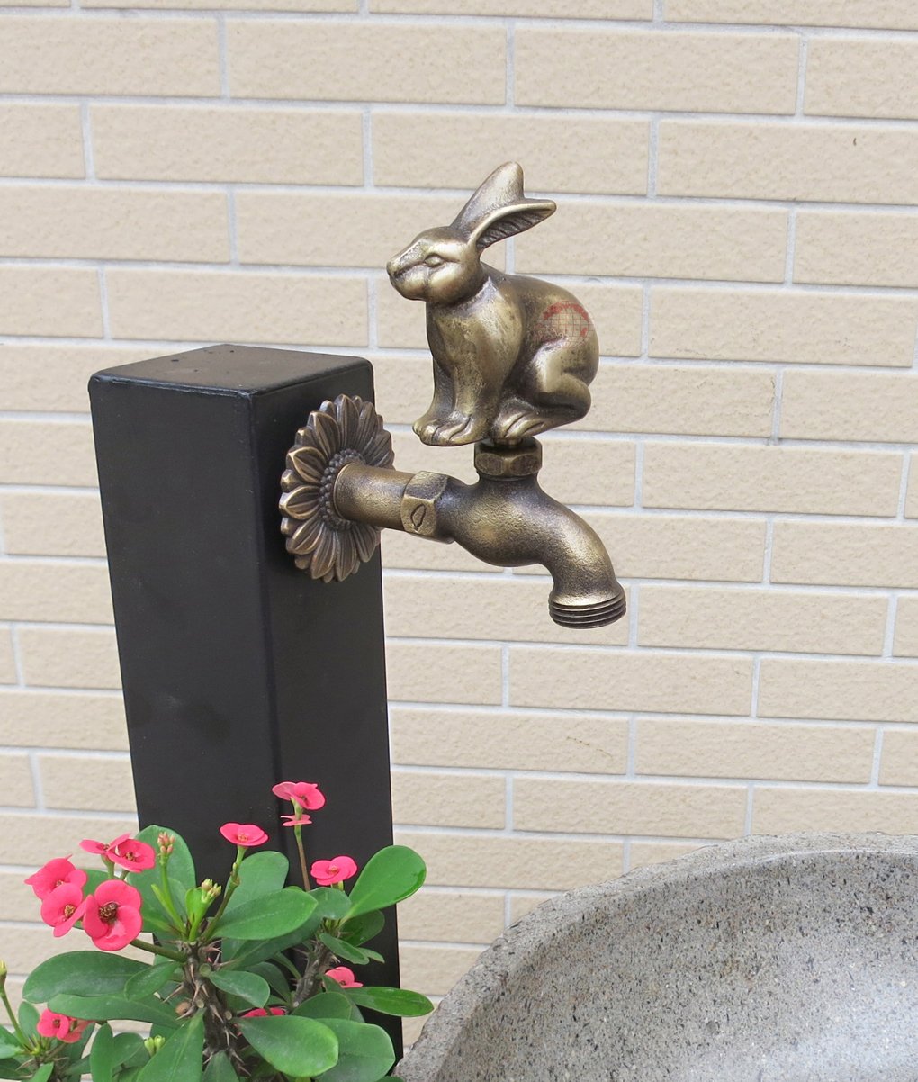 Premium Brass Rabbit Garden Faucet - Outdoor Water Spigot with Vintage Design - Perfect for Garden, Yard, and Patio Use