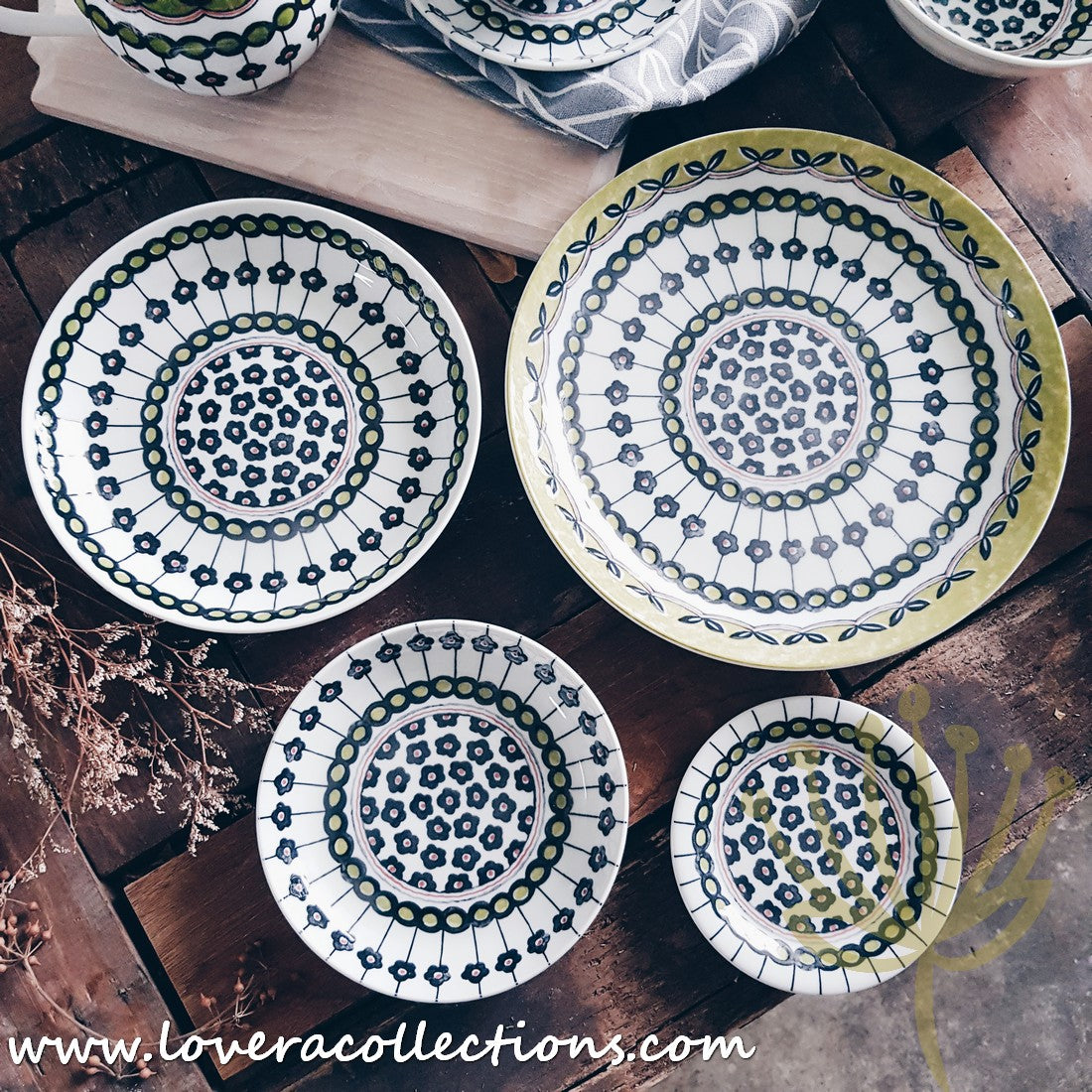 Awasaka Japan Green Poppy Tea Set & Dinnerware Collection - 16-Piece Ceramic Tea Cups & Plates Set for Japanese Tea Ceremony, Afternoon Tea & Home Decor - Elegant Floral Design for Gift & Daily Use
