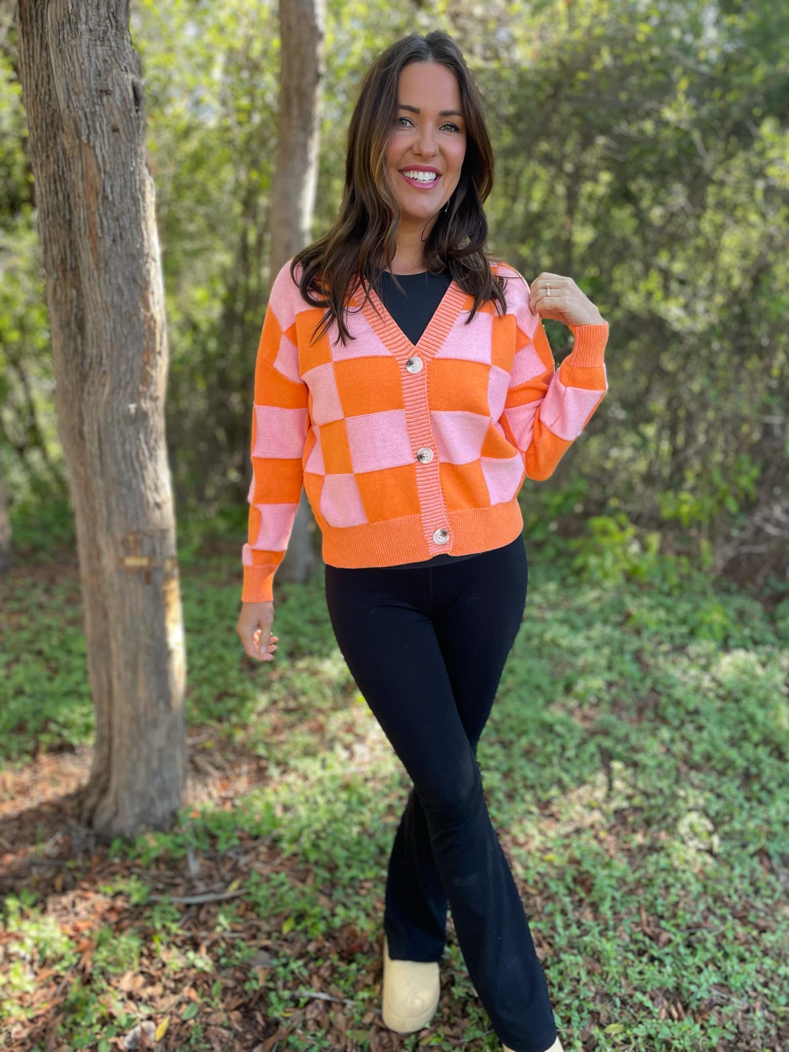 PREORDER: Stylish Checkered Cardigan for Women - 3 Color Options | Cozy Fall & Winter Fashion | Perfect for Casual Outfits, Office Wear & Date Nights