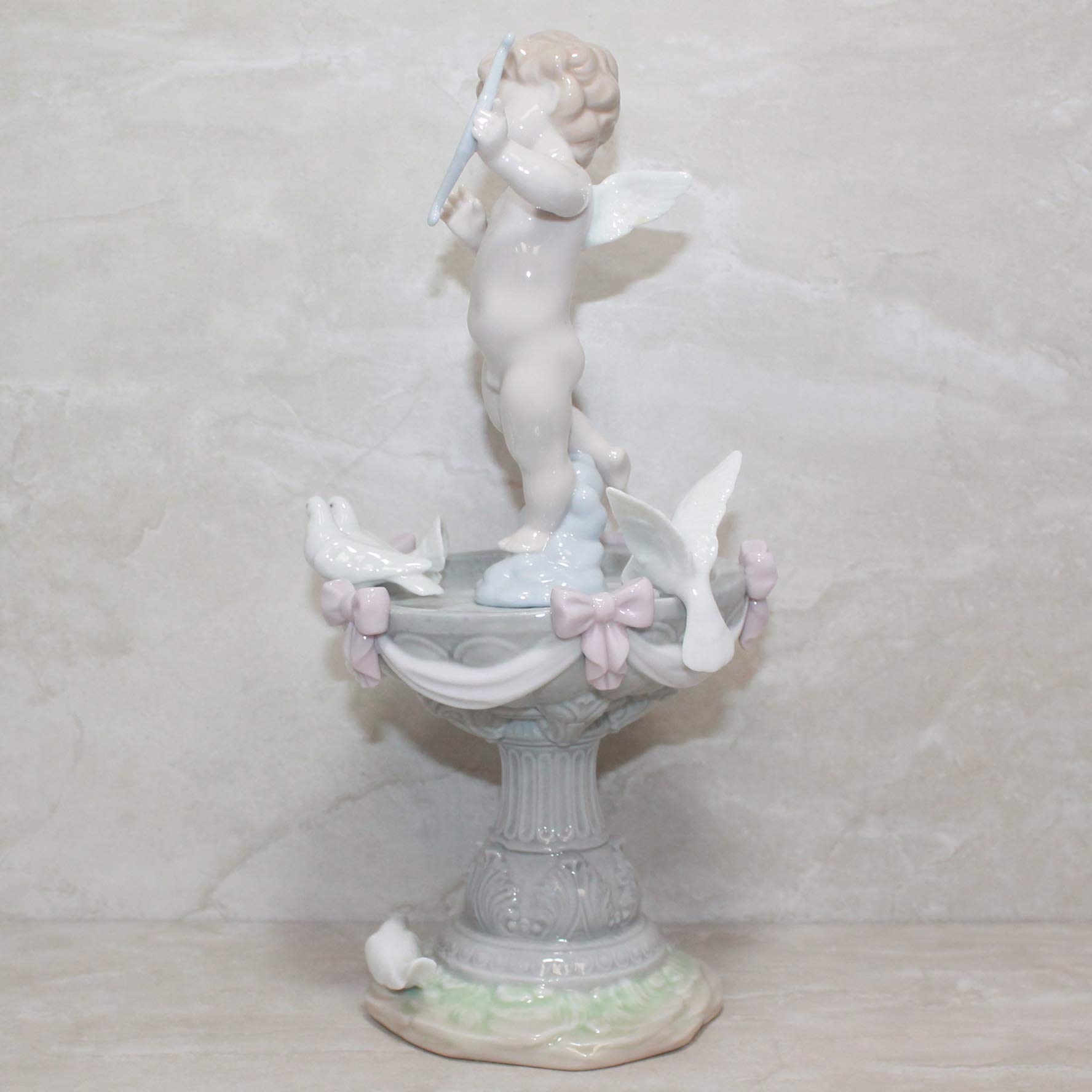 Lladro Fountain of Love Porcelain Figurine - Elegant Home Decor, Wedding Gift & Collectible for Romantic Occasions