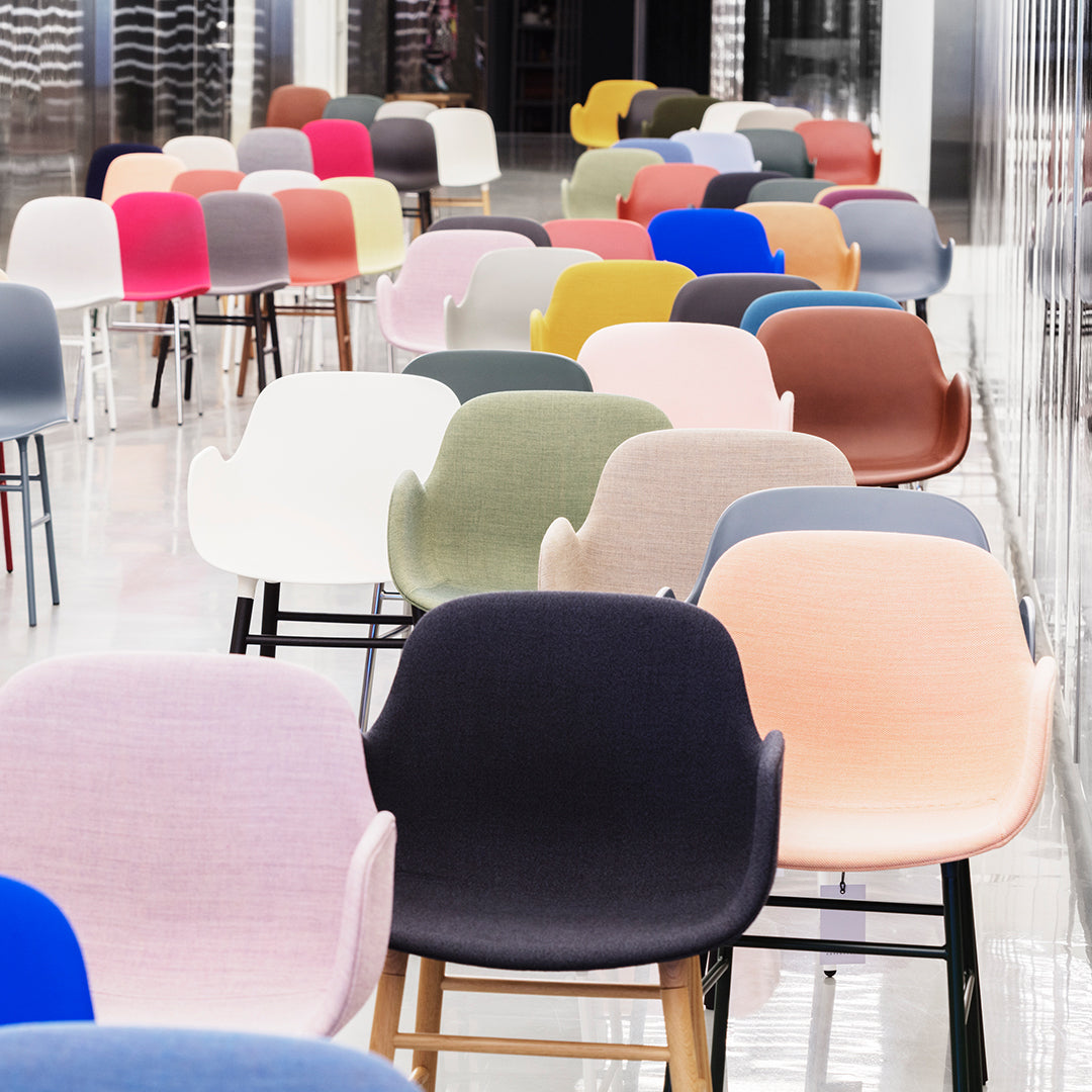 Modern Upholstered Form Armchair with Wooden Legs - Perfect for Living Room, Office, or Lounge Decor