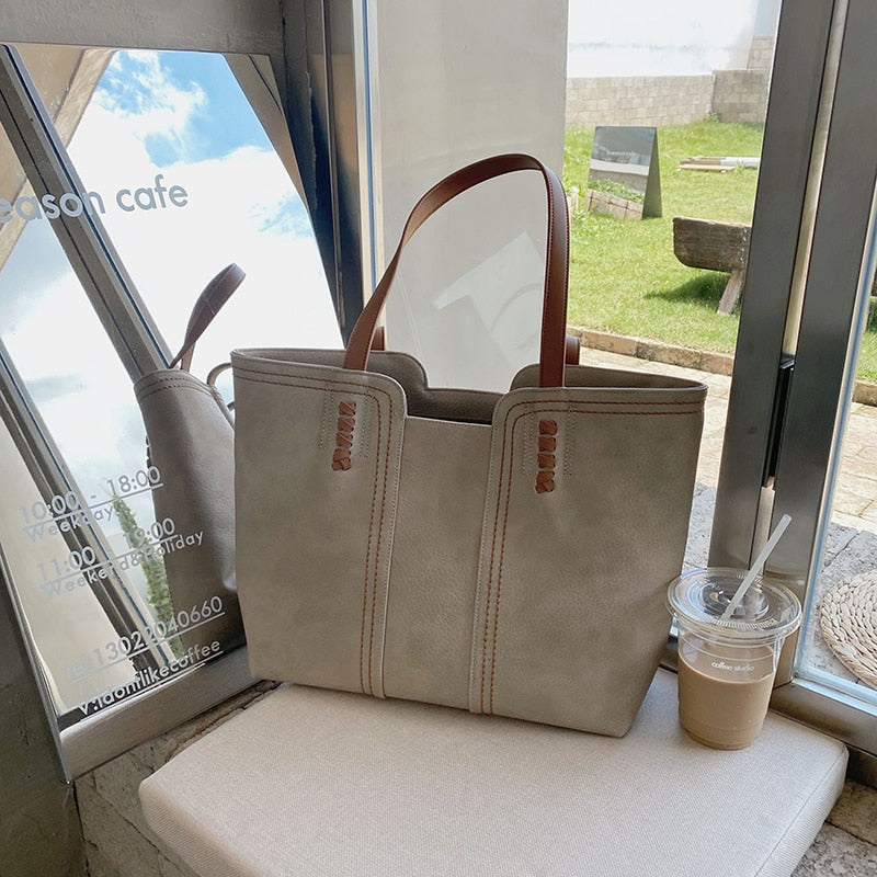 Stylish Women's Tote Bags - Fashionable Brand Design Handbags for Work, Travel & Shopping | Durable & Spacious Shoulder Bags for Everyday Use