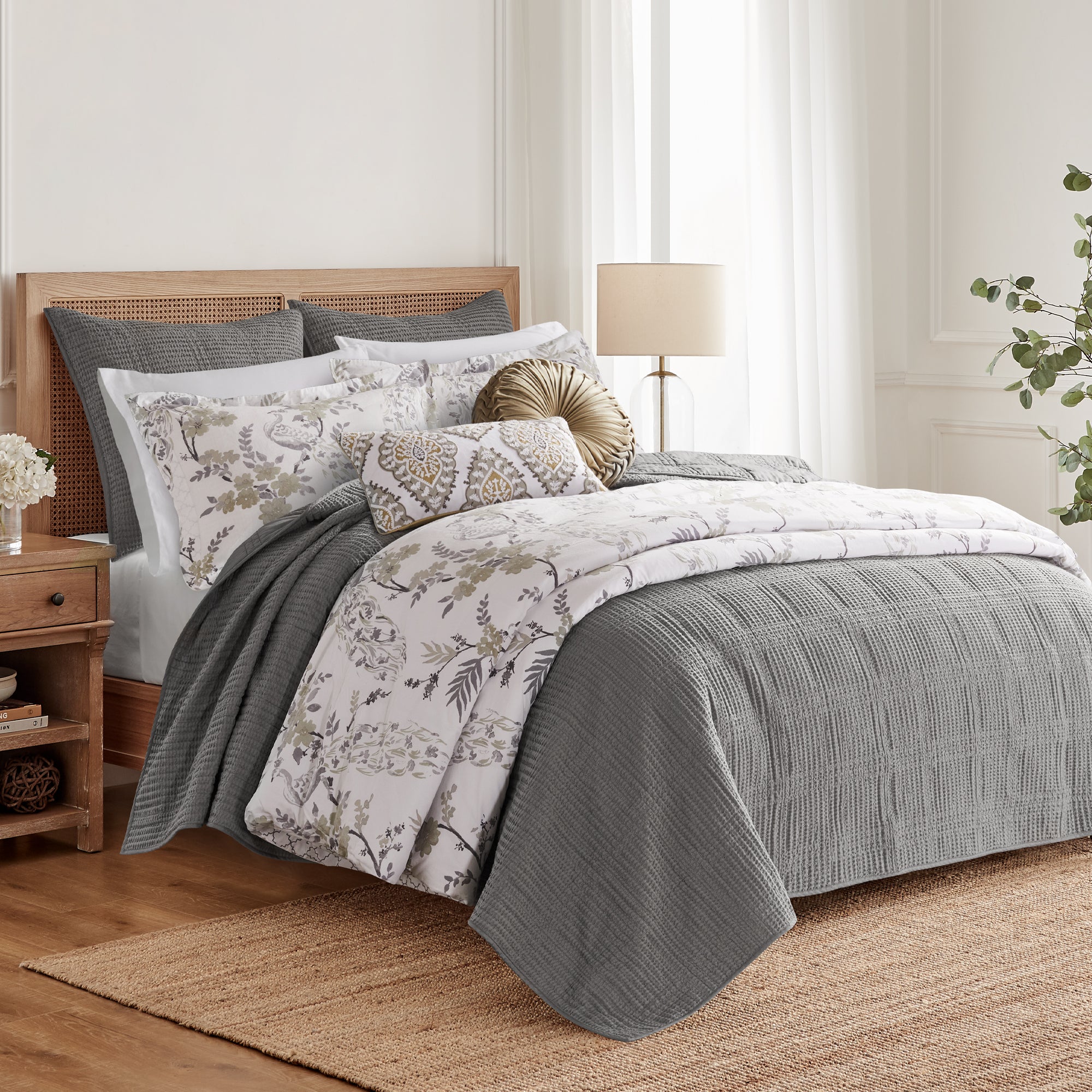 Luxury Cloud Waffle Quilt Set - Ultra Soft Breathable Bedding - Queen Size Comforter & Duvet Cover - Perfect for Cozy Bedroom & Guest Room Decor