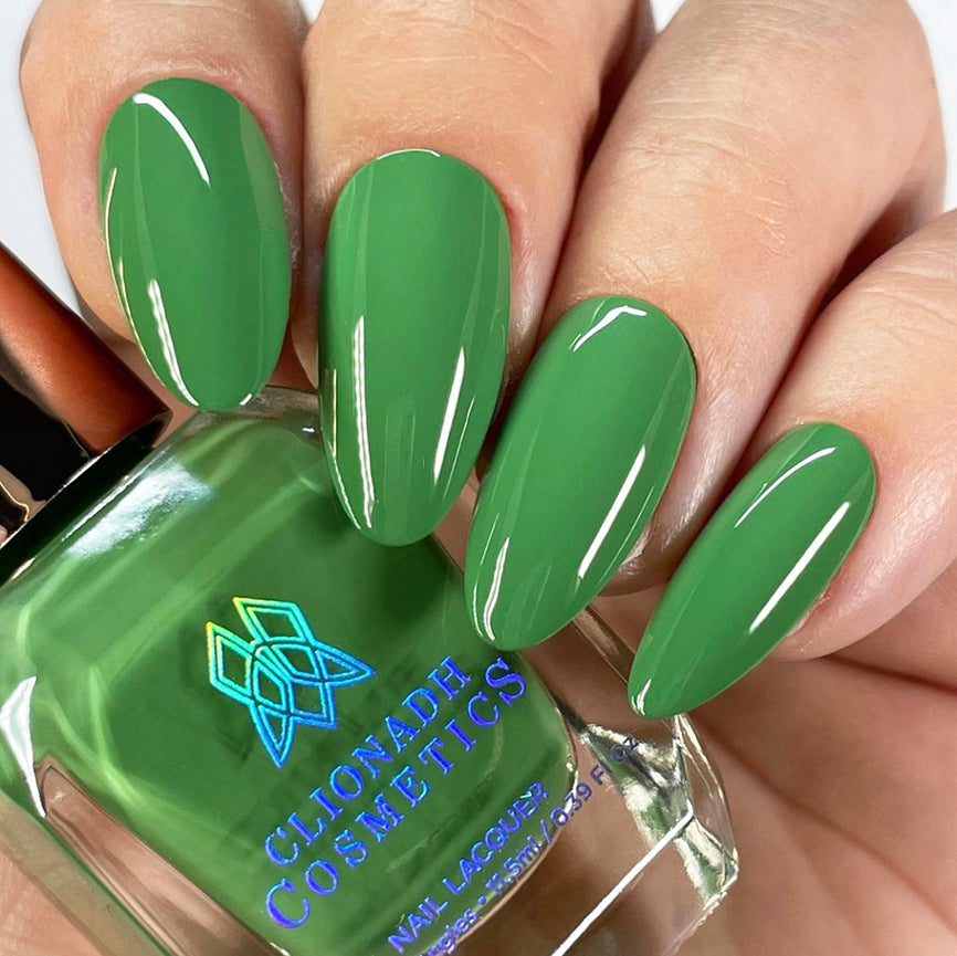 Solitaire Nail Polish - Long Lasting Glossy Nail Lacquer for Women | Perfect for Manicures, Pedicures & Special Occasions