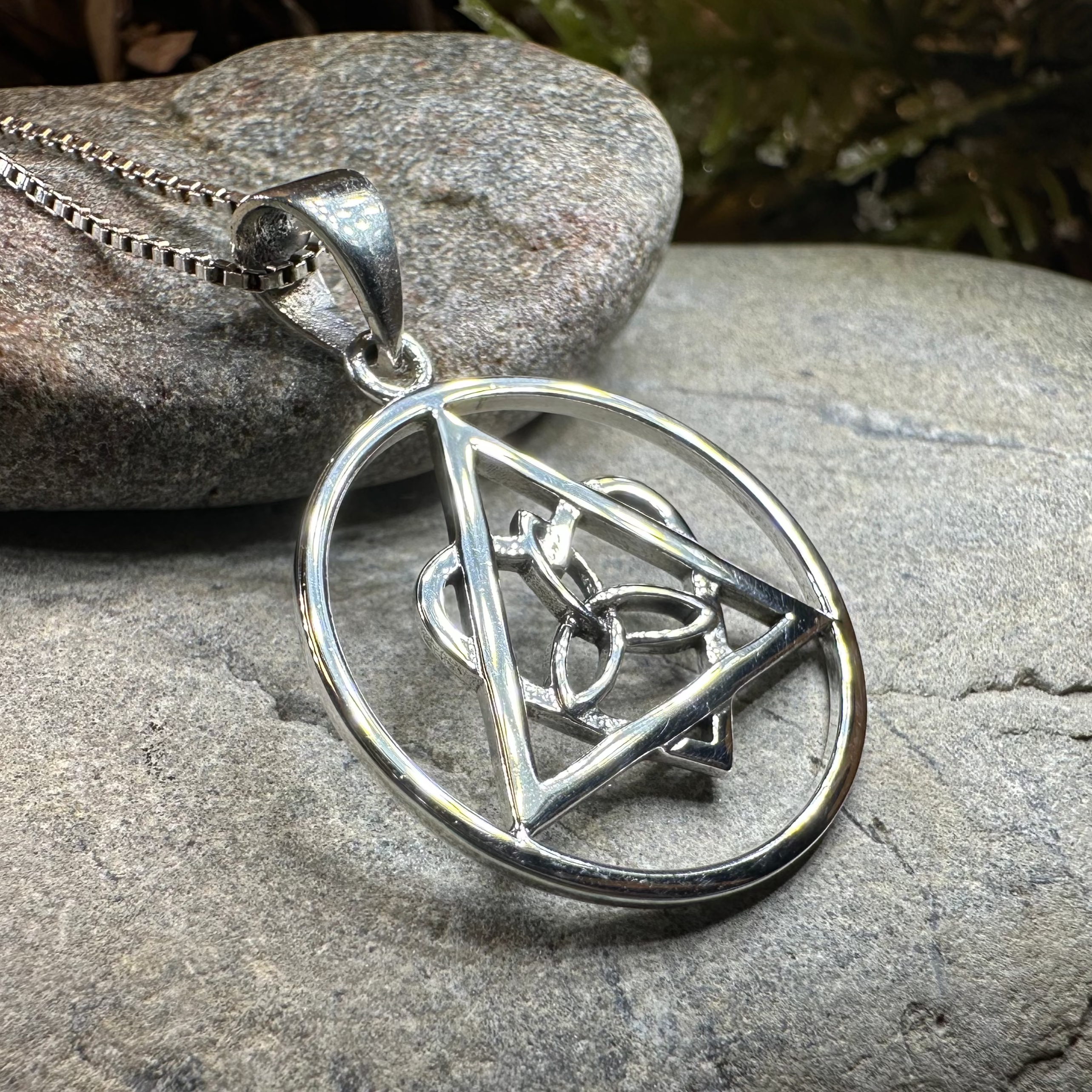 Celtic Trinity Knot AA Sobriety Necklace - Stainless Steel Recovery Jewelry for Women & Men - Inspirational Sobriety Gift for 12 Step Programs, Addiction Recovery & Spiritual Healing