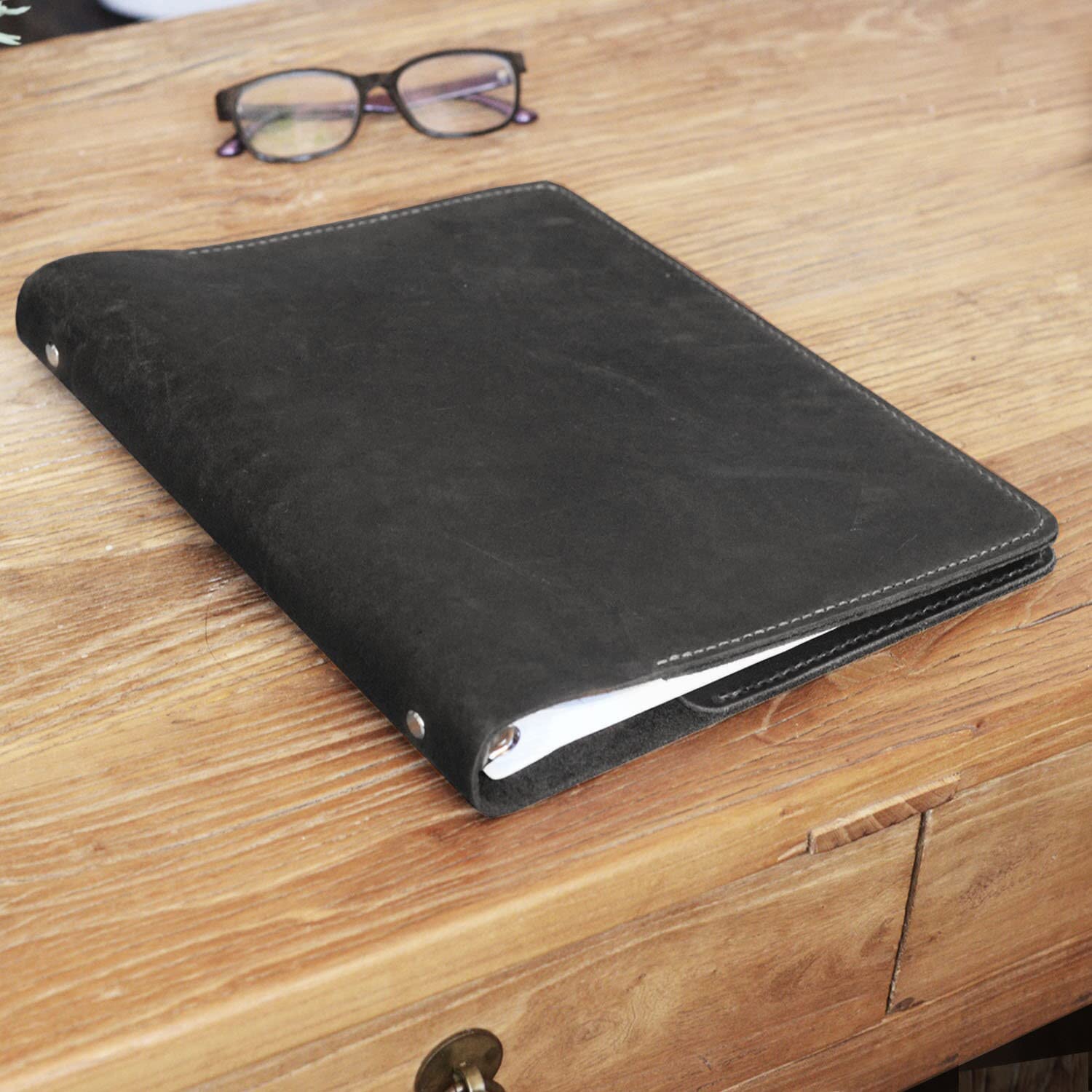 Premium Distressed Black Leather 3-Ring Binder Cover for 8.5 x 11 Refill Paper - Professional Portfolio Organizer for Office, School & Business Meetings