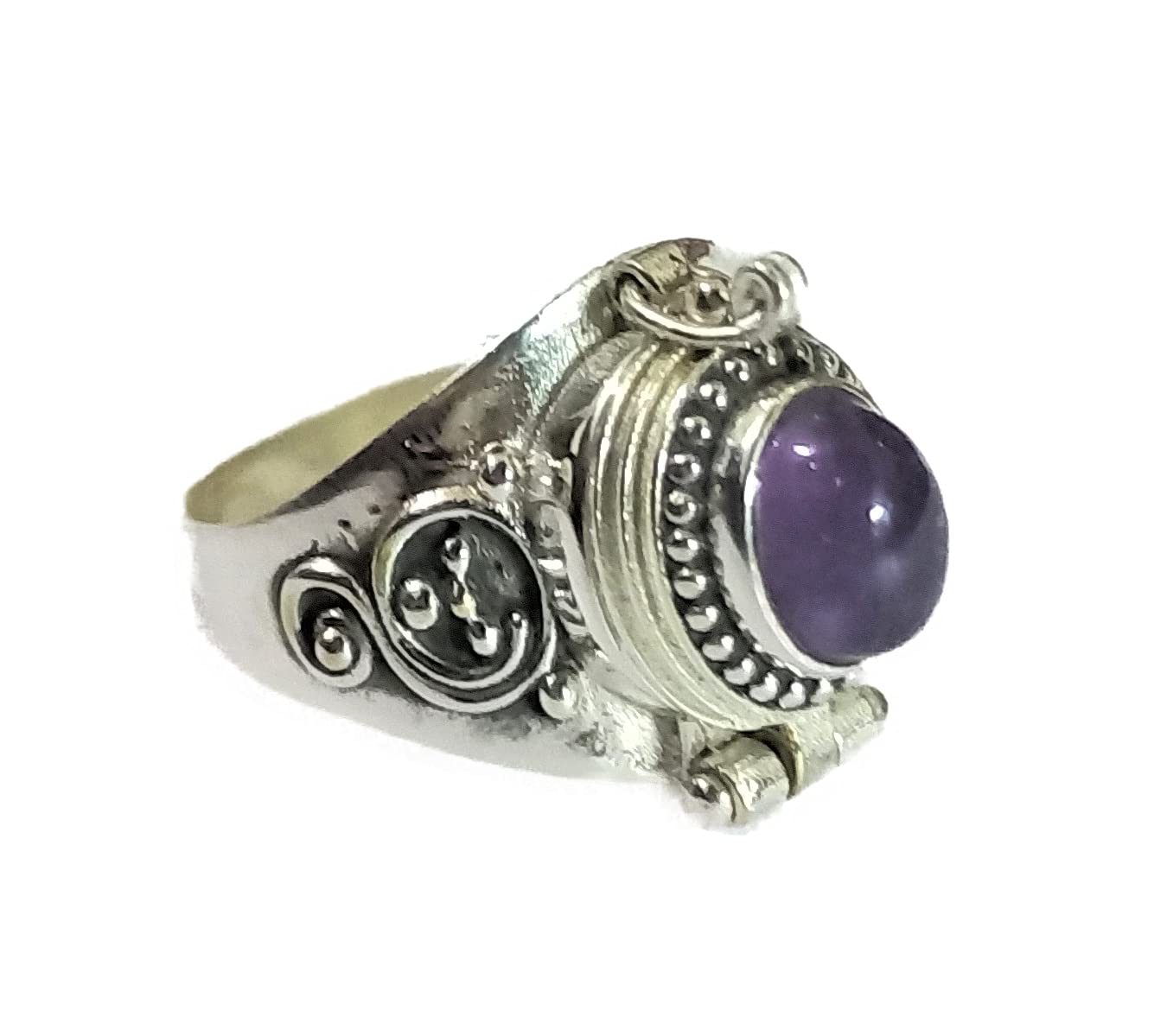 Natural Amethyst Poison Box Ring - Handmade Oval Gemstone Jewelry, February Birthstone, Vintage Openable Ring for Women | Perfect Gift for Valentine's Day, Anniversary & Witchy Aesthetic Lovers