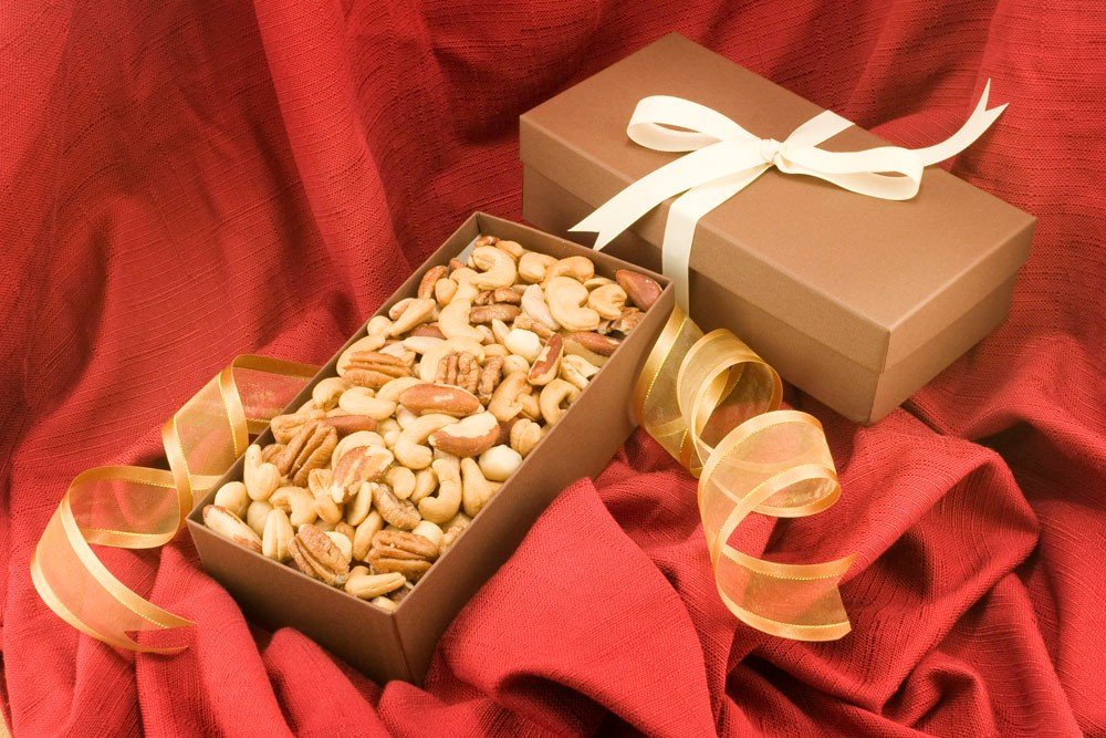 Premium Mixed Nuts Gift Box - Unsalted, No Salt Added - Gourmet Snack for Holidays, Parties & Corporate Gifting - Healthy Office Snacks & Home Entertaining Treats