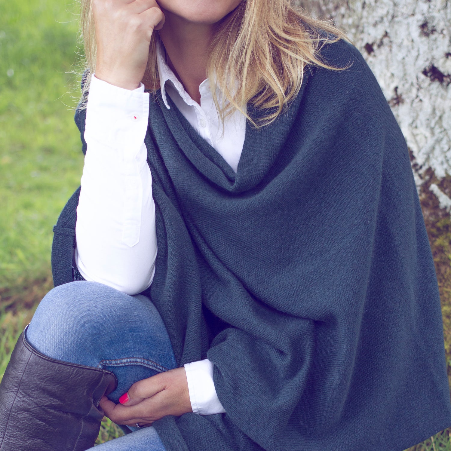 Luxury Women's Cashmere Poncho - Soft & Warm Winter Shawl Wrap - Perfect for Fall, Winter & Holiday Outfits