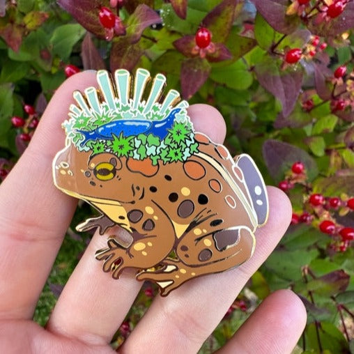 Blue Grey Taildropper Slug & Western Toad Enamel Pin - Cute Animal Collectible Pins for Backpacks, Hats, Jackets & Gifts for Nature Lovers