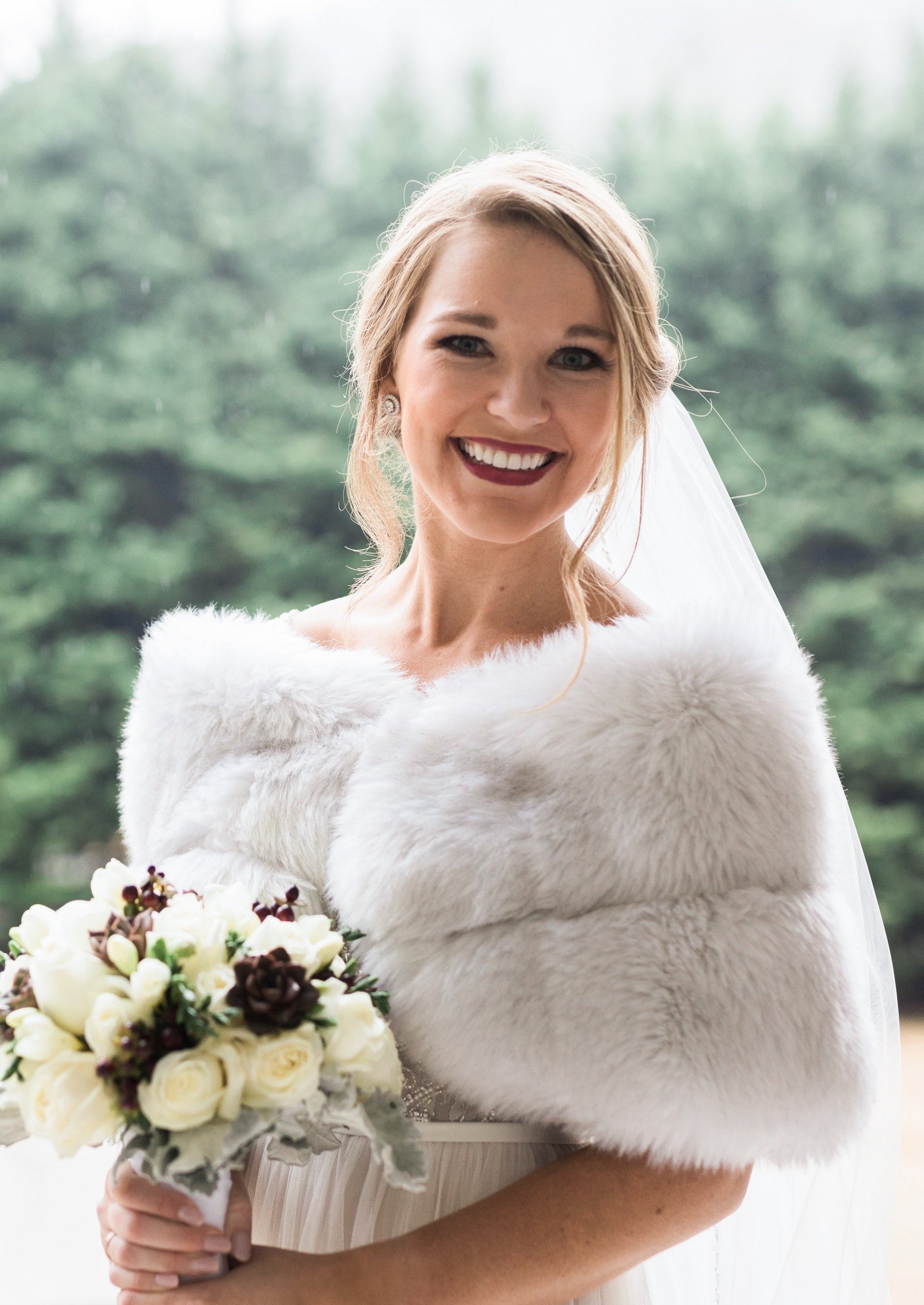 Light Grey with Black Tips Silver Fur Wrap - Luxurious Faux Fur Shawl & Scarf for Women, Perfect for Winter Fashion, Parties, and Evening Events (Penelope LGry07)