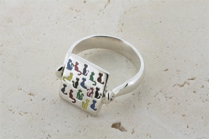 Enameled Silver Flip Ring with Cat Design - Elegant Jewelry for Women, Perfect for Gifts, Parties, and Everyday Wear