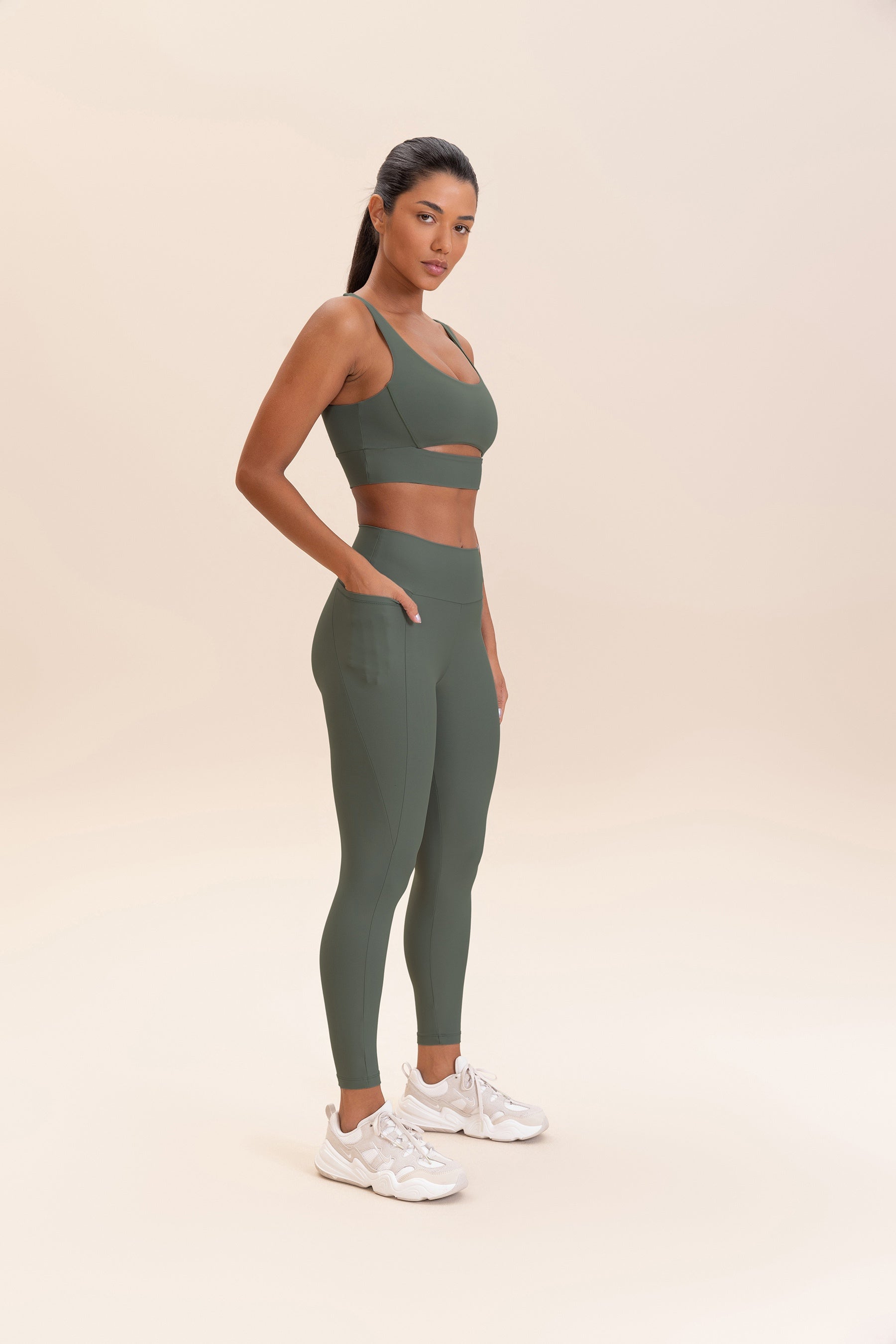 Cut Out Fit Green® Sports Bra - High Support Workout Bra for Women - Yoga, Running, Gym & Active Wear