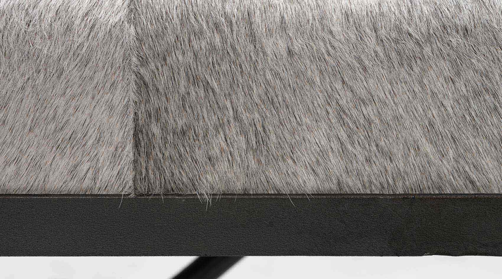 Kai Bench in Grey - Modern Wooden Bench for Living Room, Bedroom, or Entryway - Perfect for Home Decor and Seating