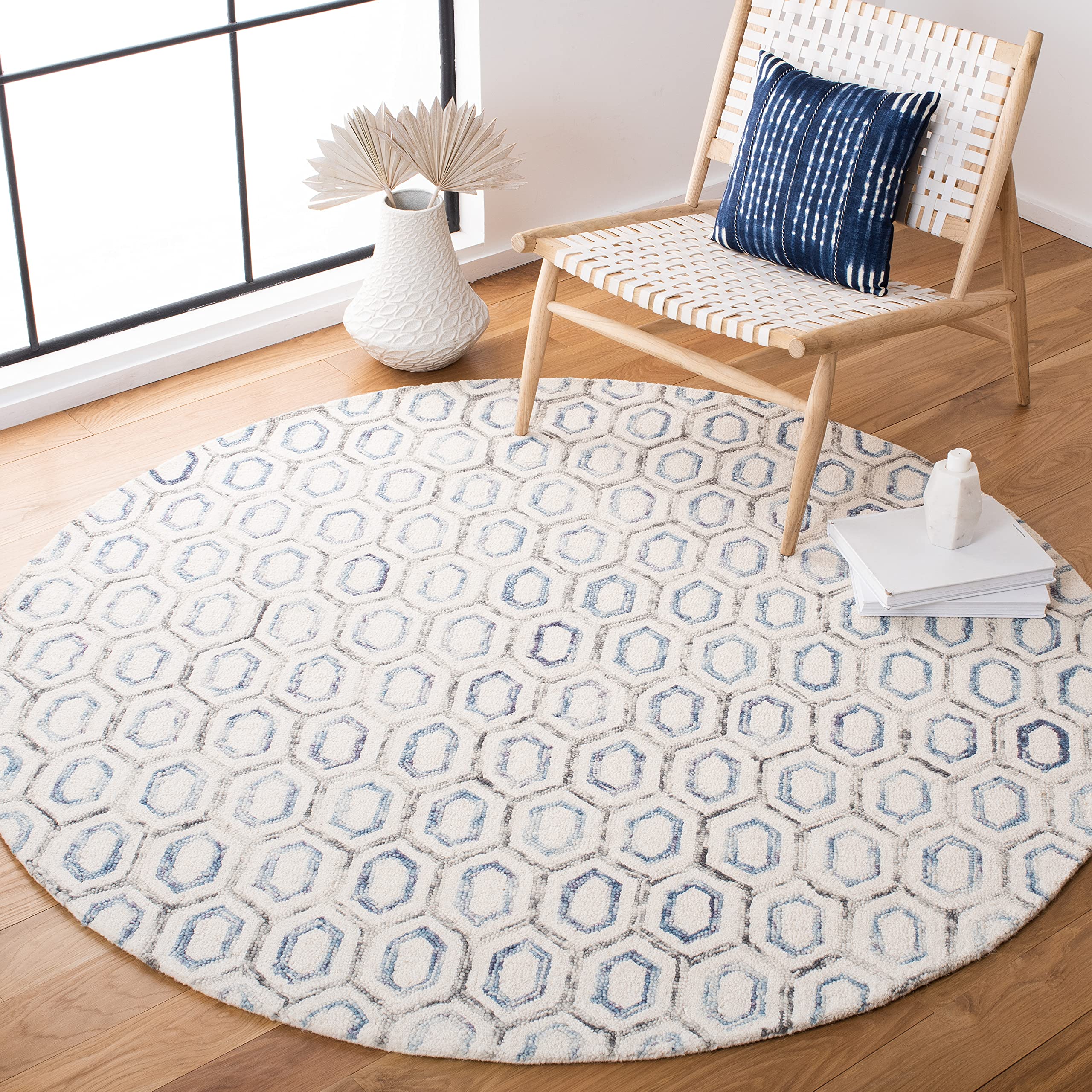 SAFAVIEH Metro Collection 6' Round Ivory Blue Wool Area Rug - Handmade Premium Rug for Living Room, Dining Room, Bedroom & Entryway | Soft Floor Covering for Home Decor & Cozy Spaces