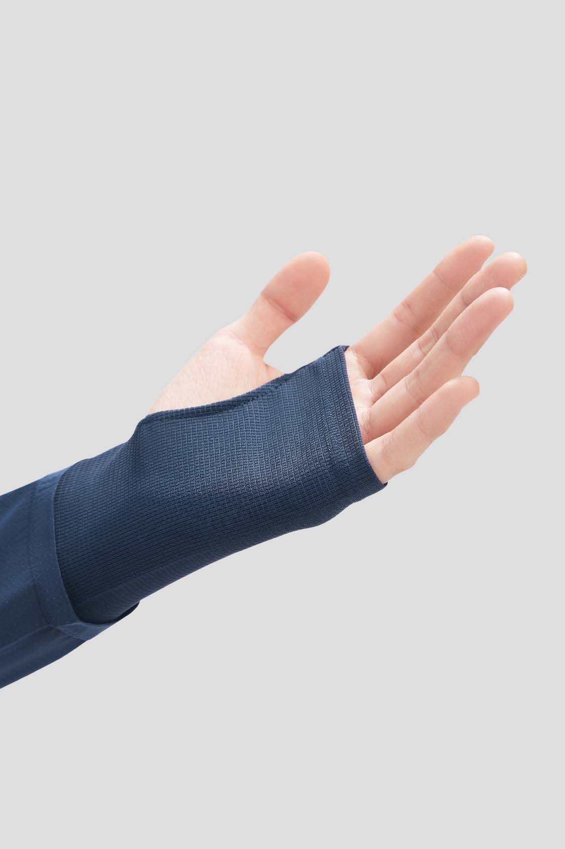 Breeze UPF50+ Men's Loose Fit Sun Protection Arm Sleeves - UV Blocking Cooling Arm Covers for Outdoor Sports, Hiking, Cycling & Golf