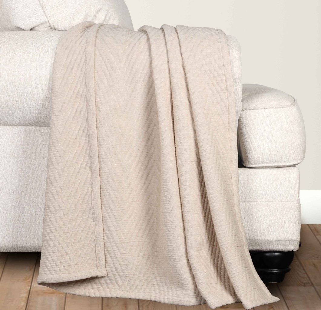 Premium Aswan Cotton Medium Weight Chevron Woven Coverlet - Soft & Breathable Bedspread for All Seasons - Perfect for Master Bedroom, Guest Room, or Dorm Decor
