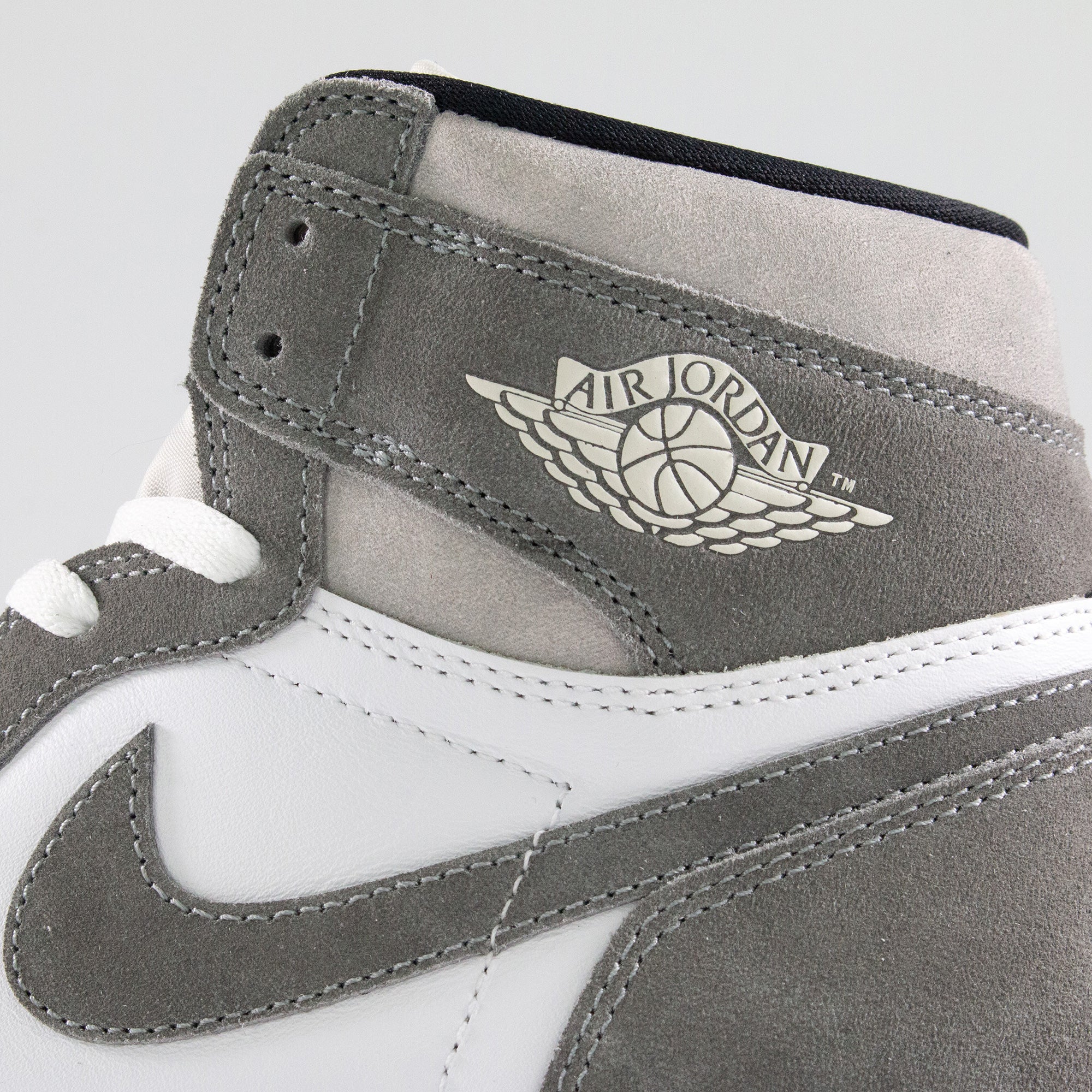 Air Jordan 1 Retro High OG 'Washed Black' Sneakers (2023) - Men's Basketball Shoes for Streetwear & Casual Fashion