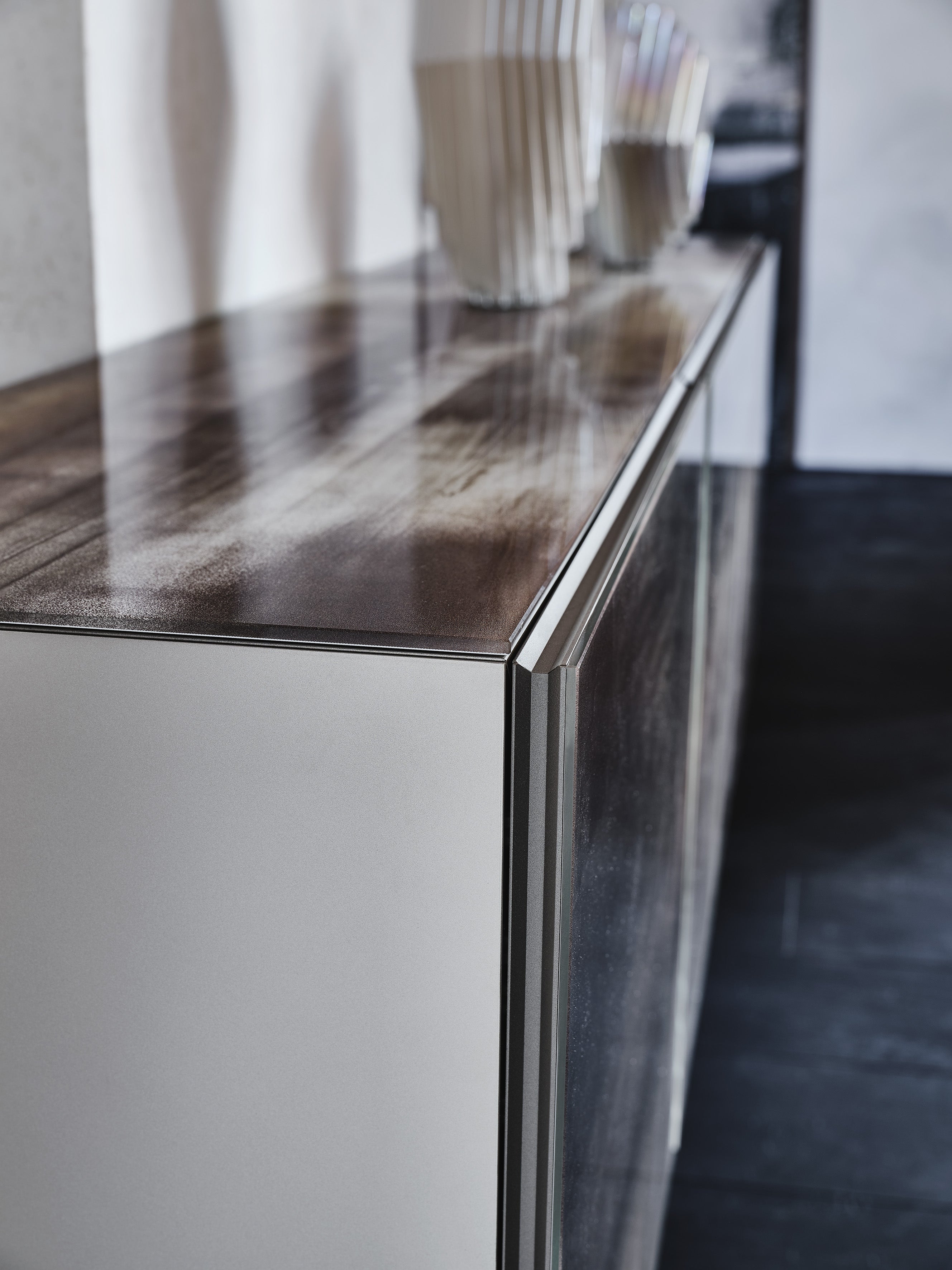 FOCUS Crystalart Sideboard - Modern Buffet Cabinet with Glass Doors & Storage for Dining Room, Living Room | Perfect for Home Decor, Entertaining Guests & Organizing Dishes