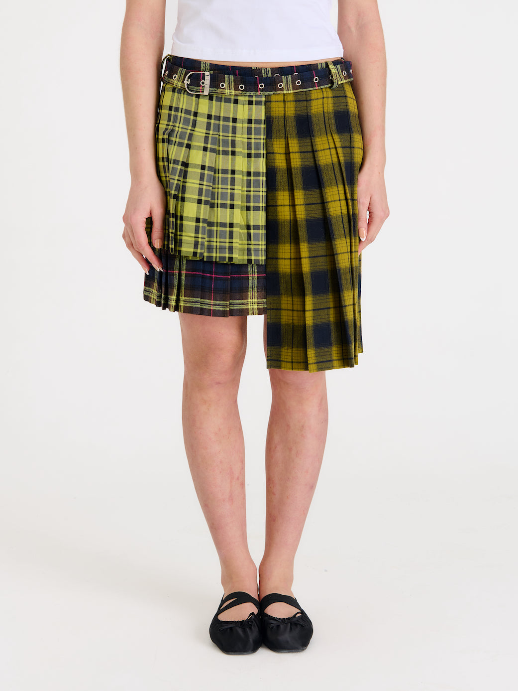 Tarnish Check Mini Skirt - Women's Fashion Stretch Denim Short Skirt for Casual Wear | Perfect for Parties, Dating & Summer Outfits