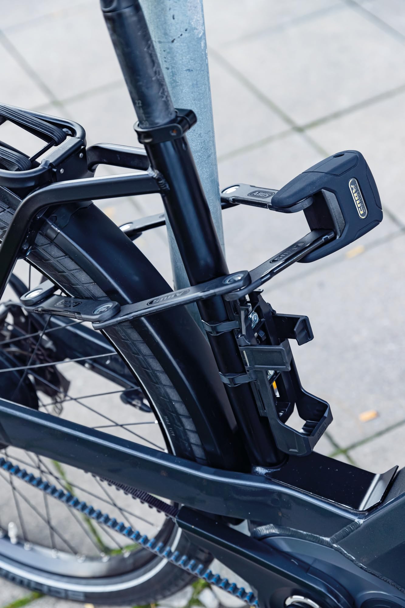 ABUS Folding Lock Bordo Granit 6500K with SH Lock Holder - 2 Pack High Security Bike Lock with XPlus Cylinder (90cm) | Ultimate Tamper Protection | Security Level 15 | Perfect for Urban Cycling, Commuting & Bike Storage