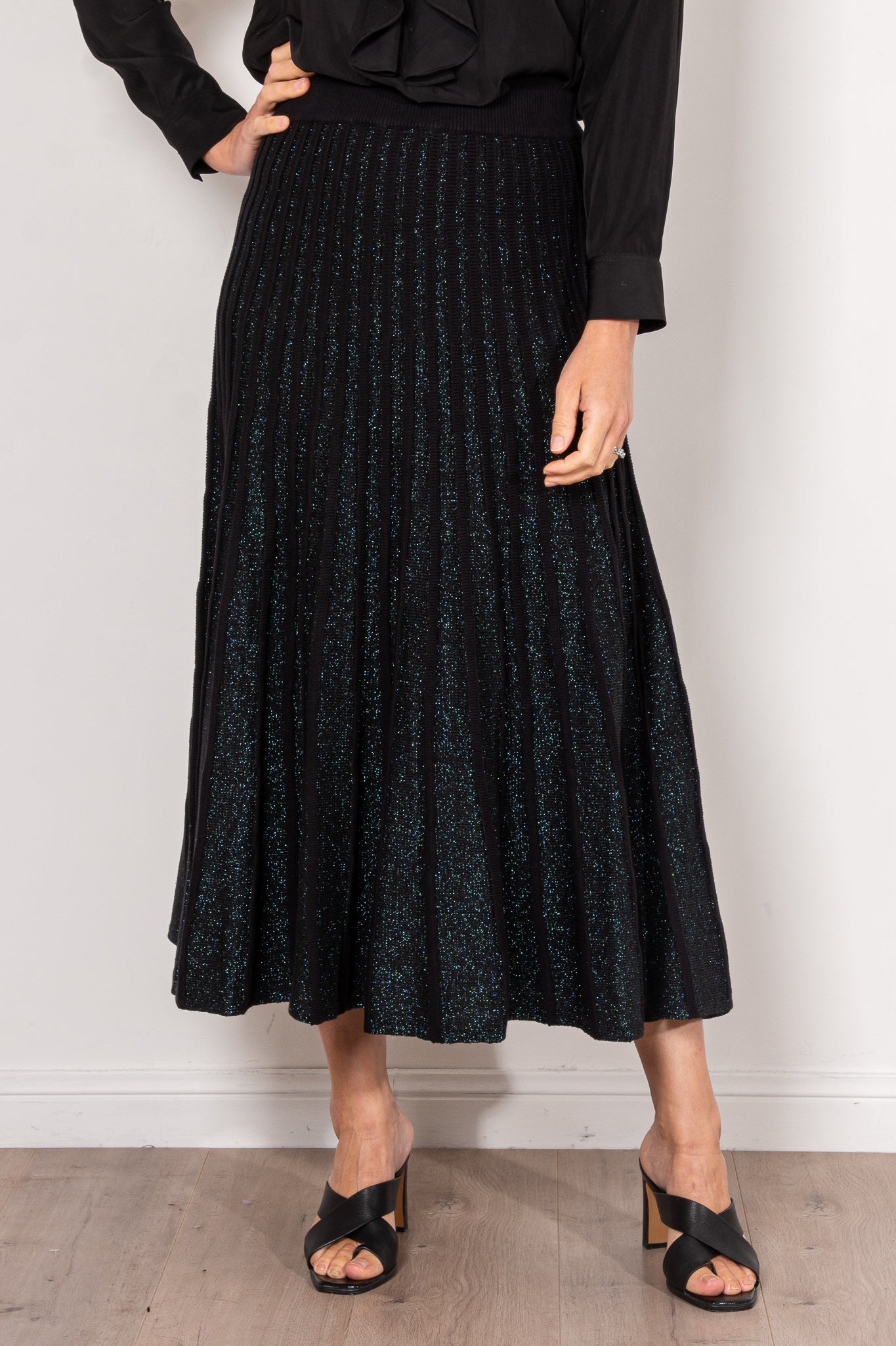 ELK Glittra Metallic Skirt for Women - Sparkly Sequined Party Skirt - Perfect for Nightclub, Cocktail Party & Holiday Events