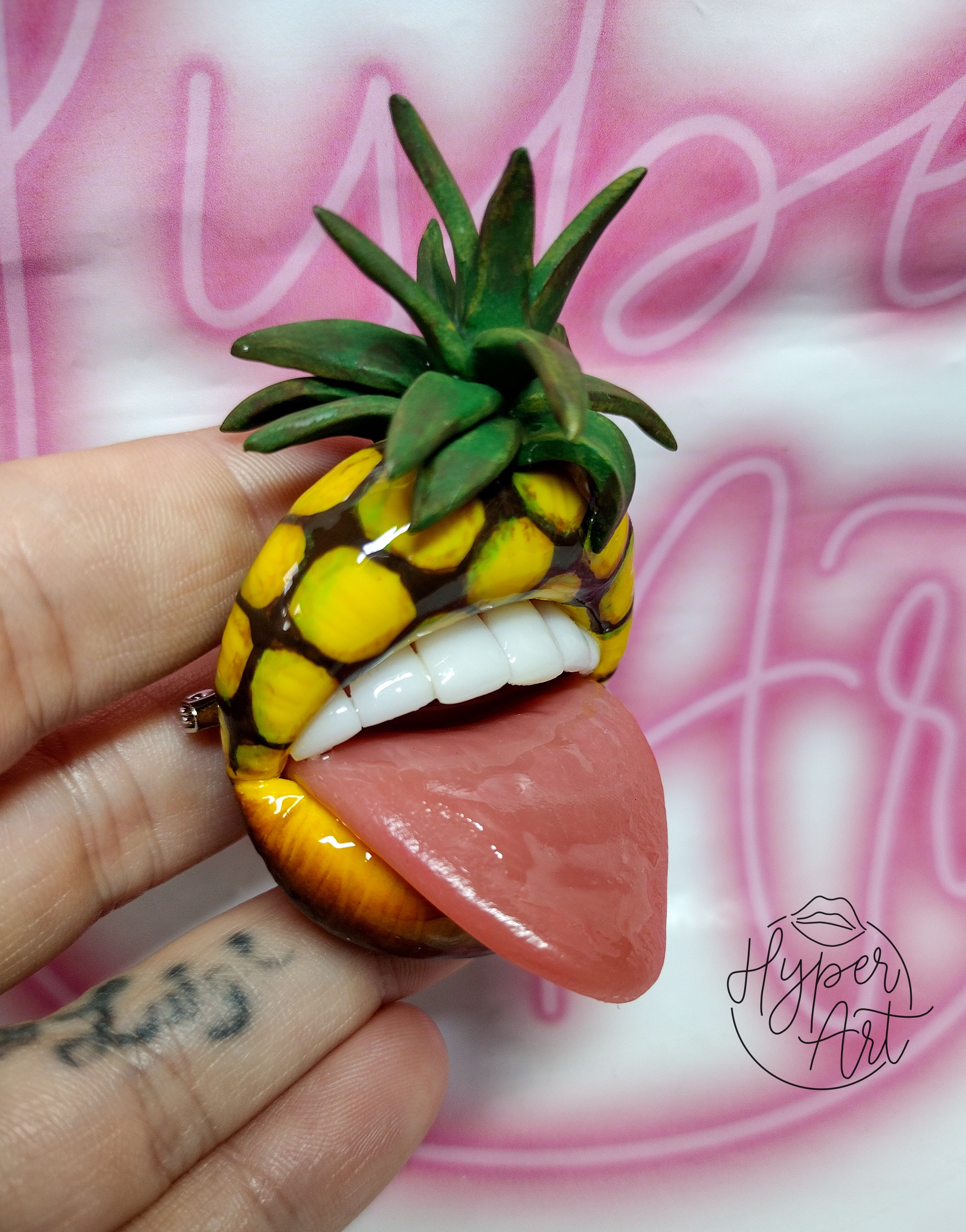 Pineapple Brooch for Women - Gold Pineapple Lapel Pin - Cute Fruit Jewelry for Blazers, Hats & Bags - Hawaiian Summer Party Accessories