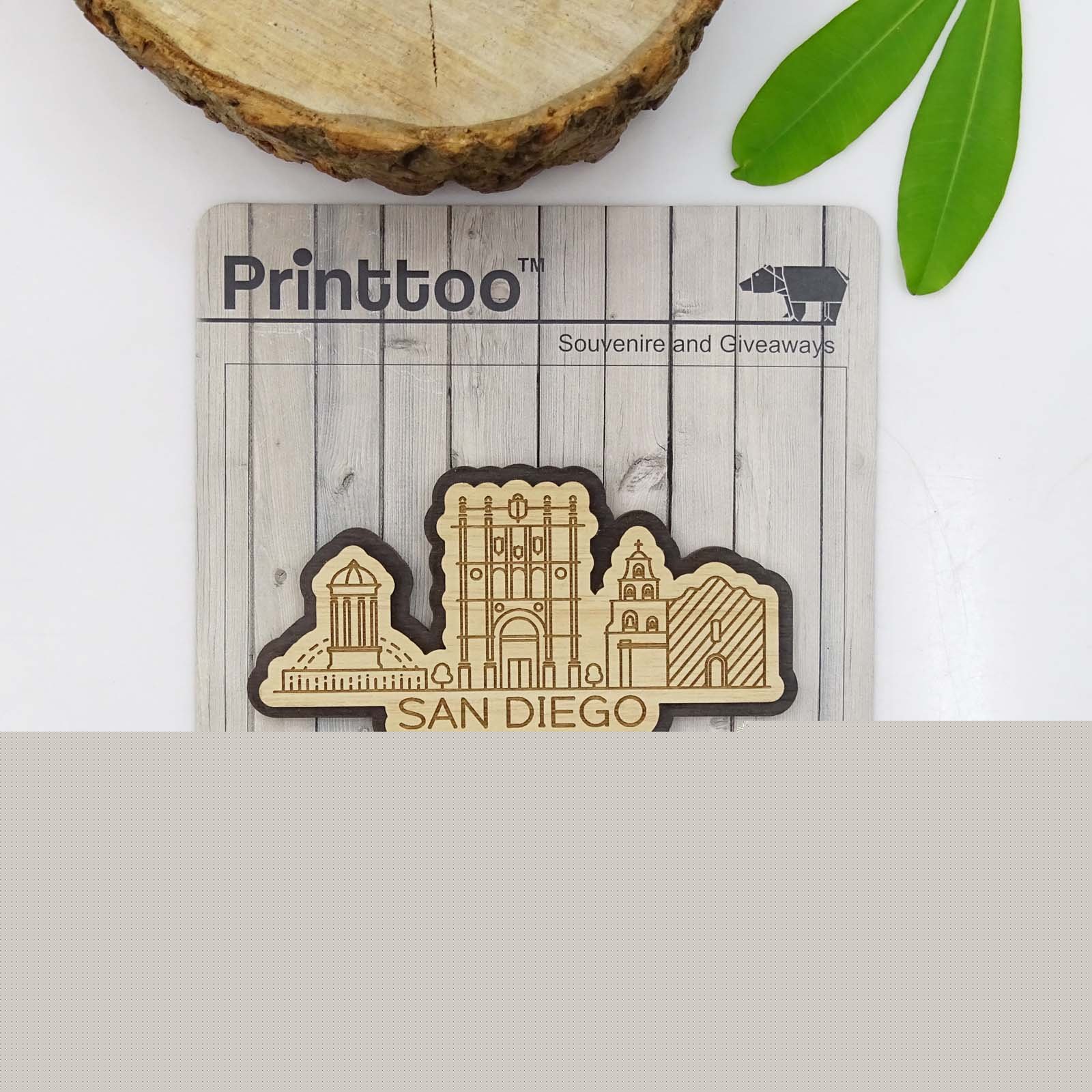 San Diego California Wooden Engraved Fridge Magnet - Souvenir Gift for Travelers & Collectors - Perfect for Refrigerators, Lockers & Office Decor
