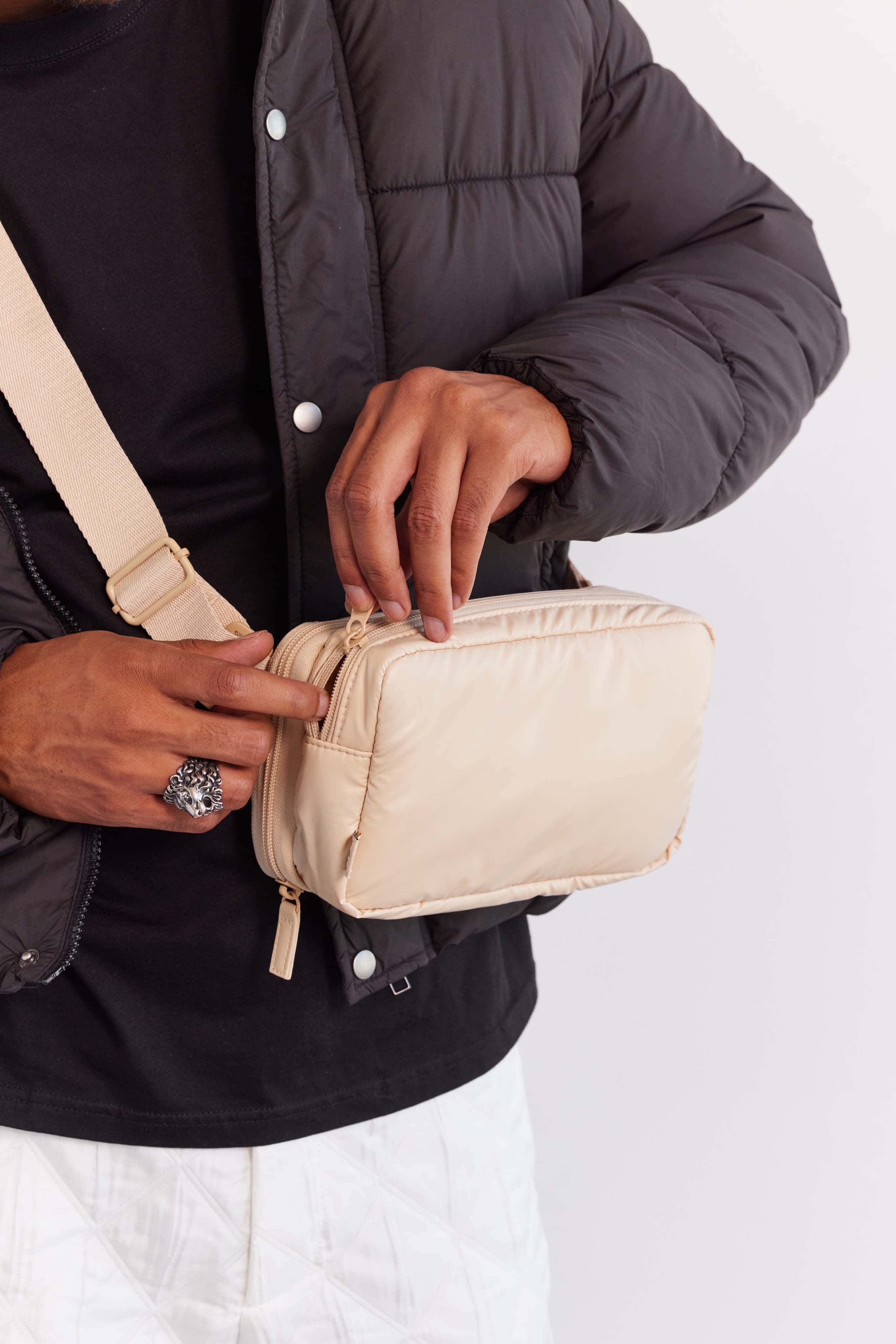 Expandable Beige Pouch - Versatile Travel Organizer for Toiletries, Cosmetics & Essentials | Perfect for Carry-On Bags, Gym & Daily Use