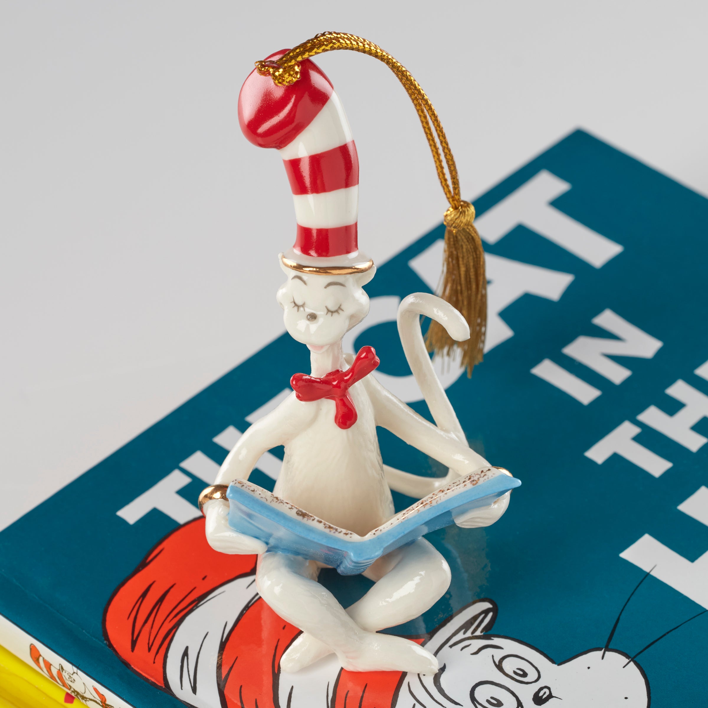 The Cat in the Hat Christmas Ornament - Dr Seuss Holiday Decor for Tree, Gift & Party Decoration
