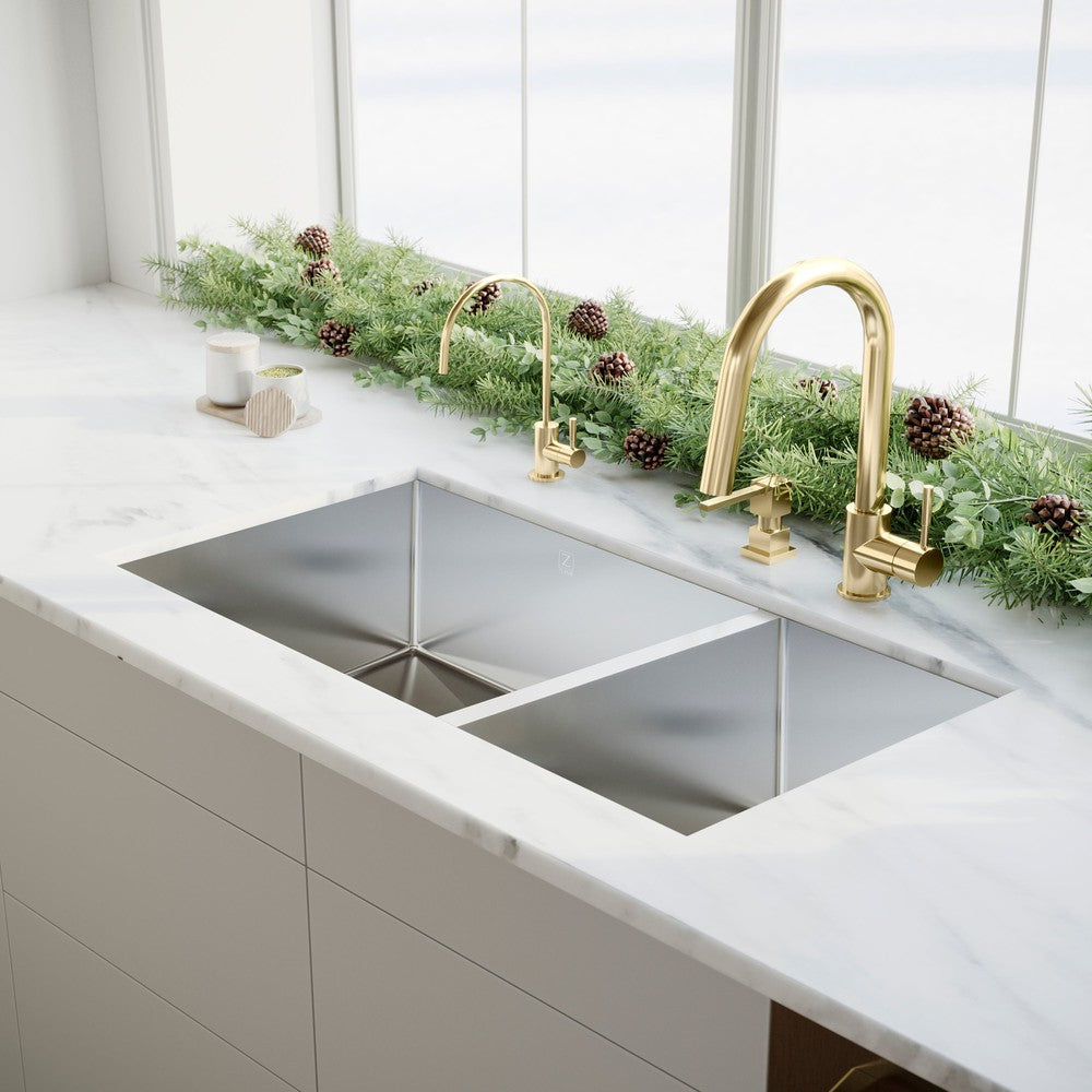 ZLINE Gemini Pull Down Single Handle Kitchen Faucet in Polished Gold - Modern Touchless Design for Easy Cooking & Dishwashing (GEM KF PG)