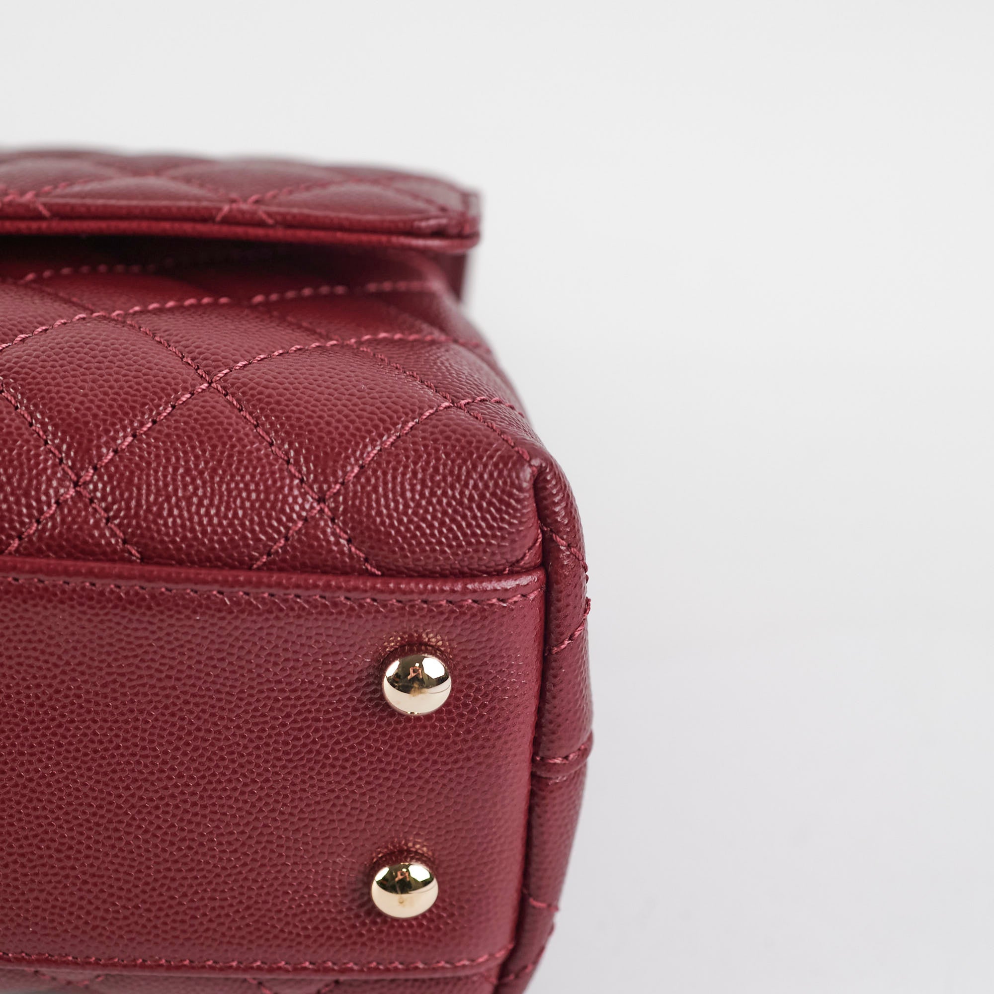 Chanel Small Coco Handle Bag in Burgundy Caviar Leather with Lizard Embossed Detailing - Perfect for Evening Events & Luxury Fashion Accessories