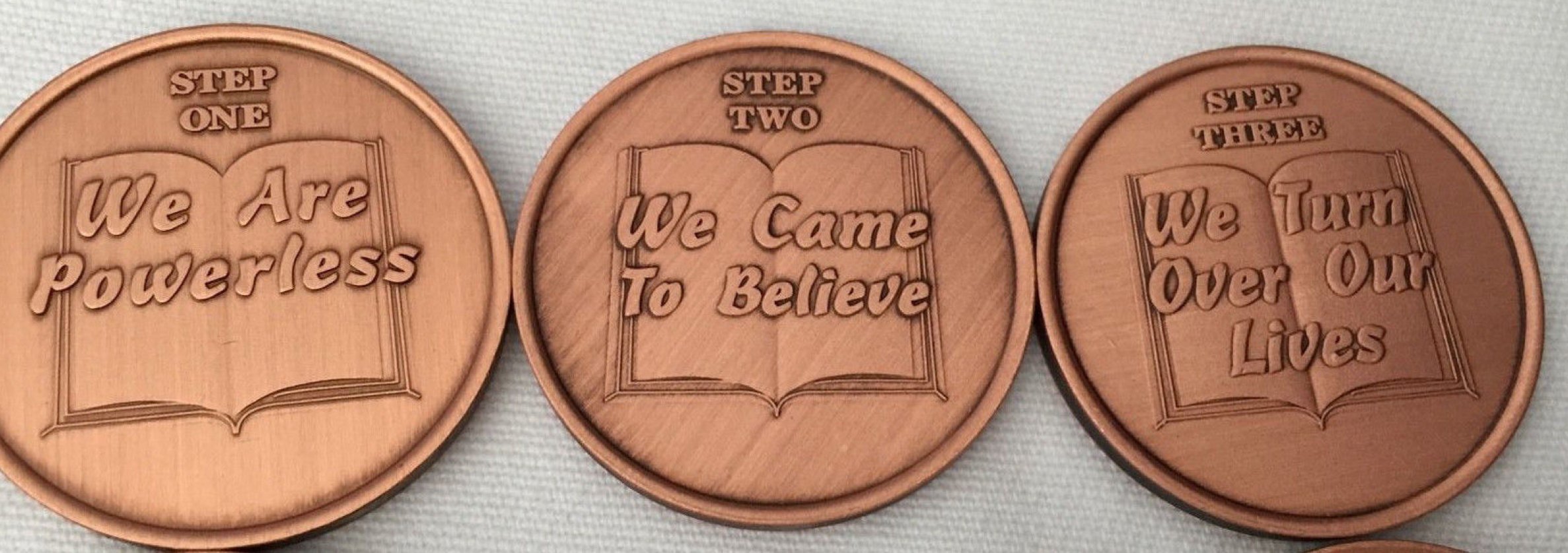 12-Step Copper Medallion Set for AA & NA Recovery - Alcoholics Anonymous & Narcotics Anonymous Sobriety Tokens - Perfect for Meetings, Milestones & Gifts