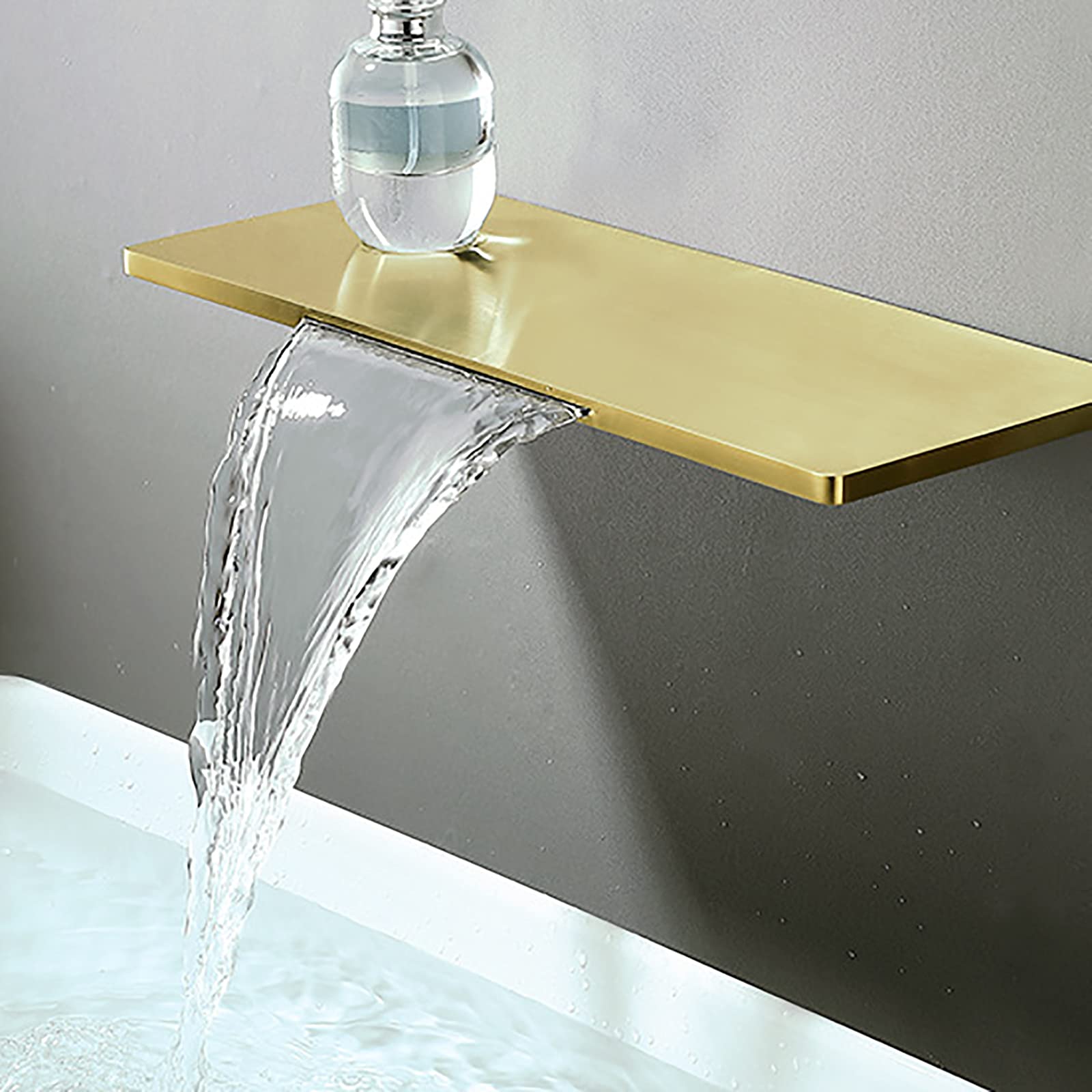 Brushed Gold Single Handle Kitchen Faucet with Pull Down Sprayer - Hot & Cold Water Mixer Tap for Sink (Color: Matte Gold, JWNNFC) - Perfect for Modern Home Kitchen Renovation and Daily Dishwashing