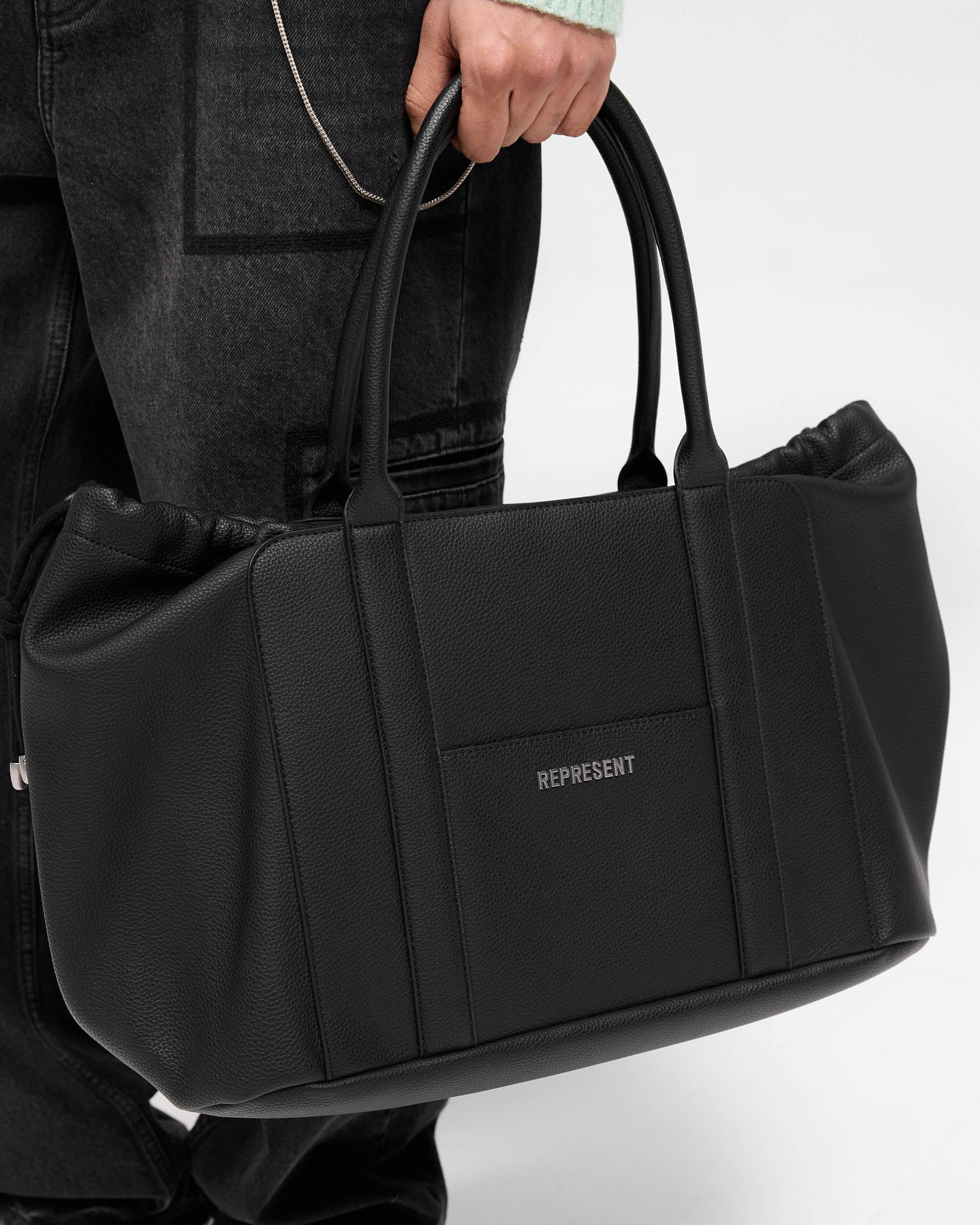 Premium Faux Leather Holdall Travel Bag - Jet Black - Stylish & Durable Carry-On for Business Trips, Gym, and Weekend Getaways