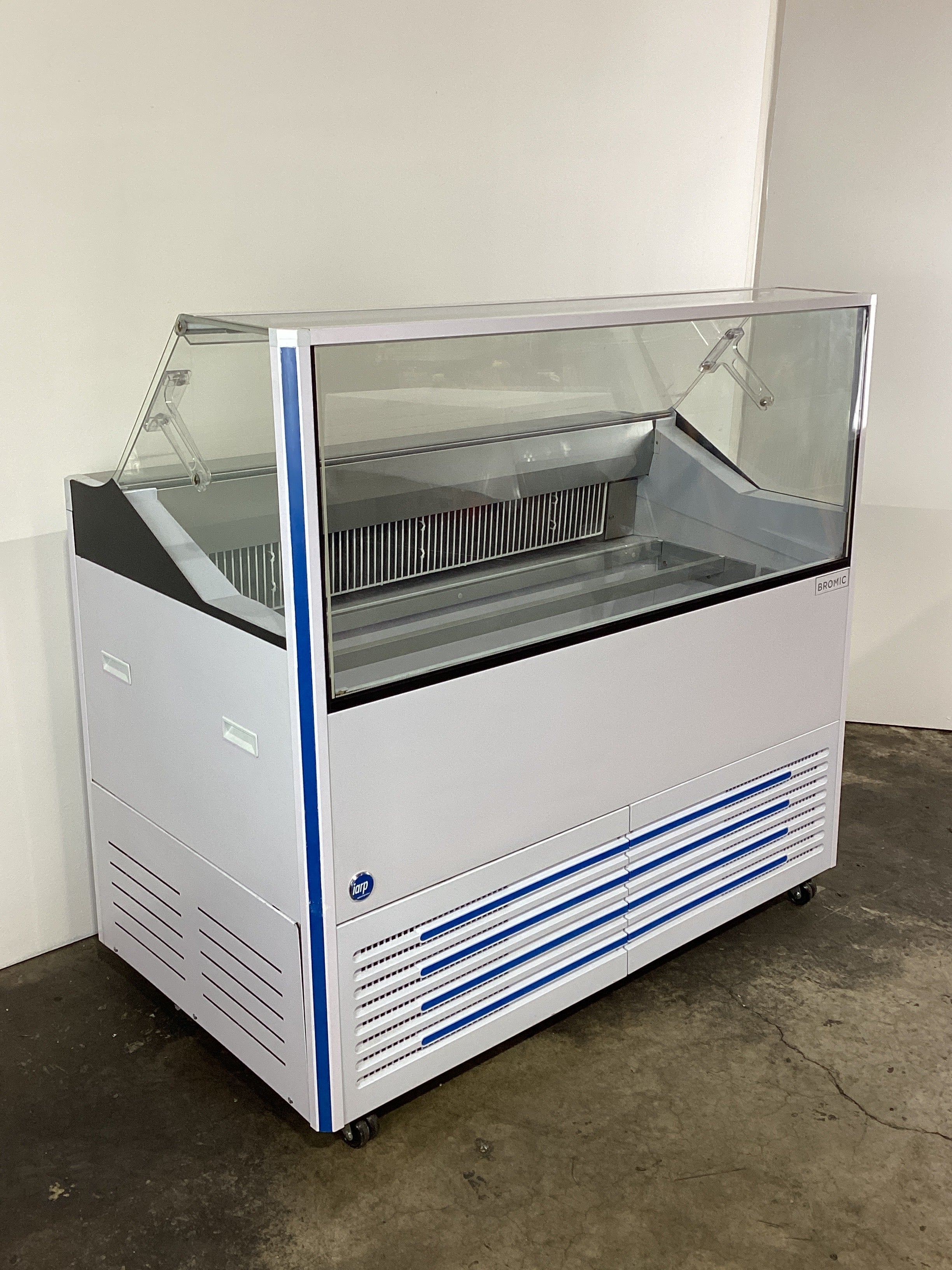 Bromic Delight 7 Gelato Display Case - Commercial Ice Cream Freezer with Glass Door for Gelato, Sorbet & Desserts - Perfect for Ice Cream Shops, Cafes & Bakeries (Model 781304)