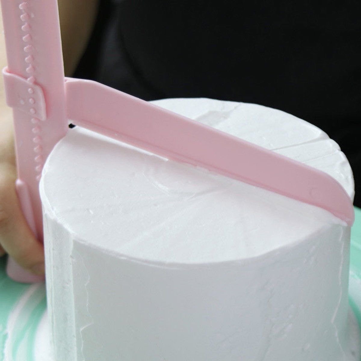 Adjustable Cake Smoother Tool - Professional Fondant & Icing Decorating Kit for Smoothing, Cutting, and Shaping - Perfect for Wedding Cakes, Birthday Cakes, and Sugarcraft Designs