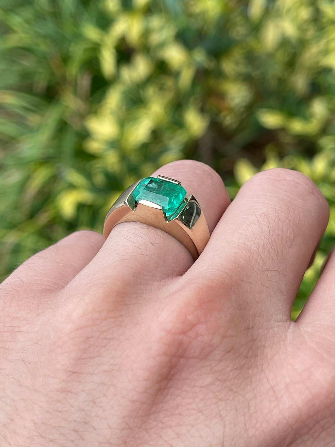 3.52 Carat Colombian Emerald East-West Tension Set Men's Ring in 14K Gold - Perfect for Weddings, Engagements & Special Occasions