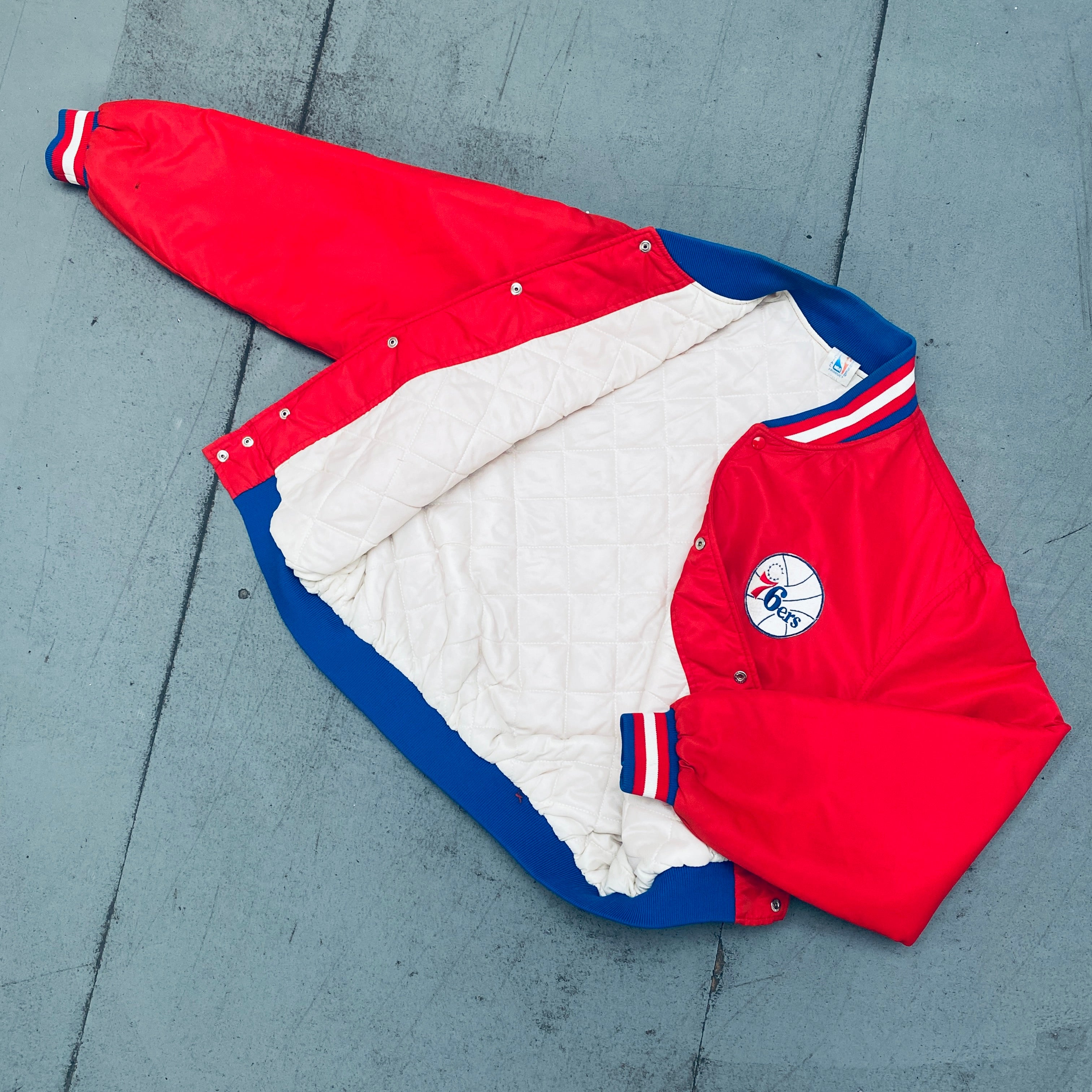 Philadelphia 76ers Vintage 1980s NBA Bomber Jacket for Men - Retro Basketball Fan Gift & Streetwear Fashion