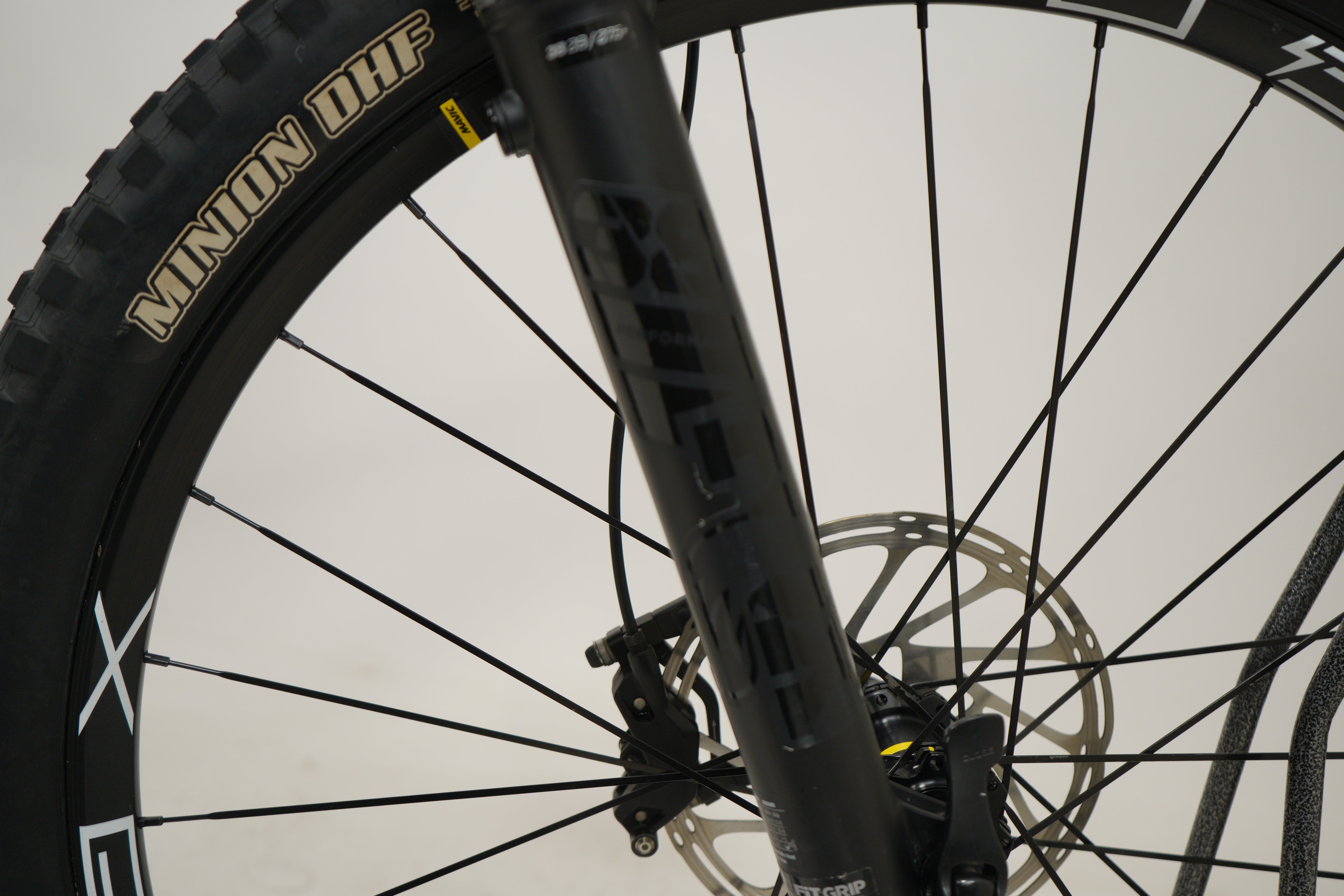 Mondraker Crafty Carbon R E Full Suspension Electric Mountain Bike - Ex Demo | Trail & Enduro Riding, Off-Road Adventures