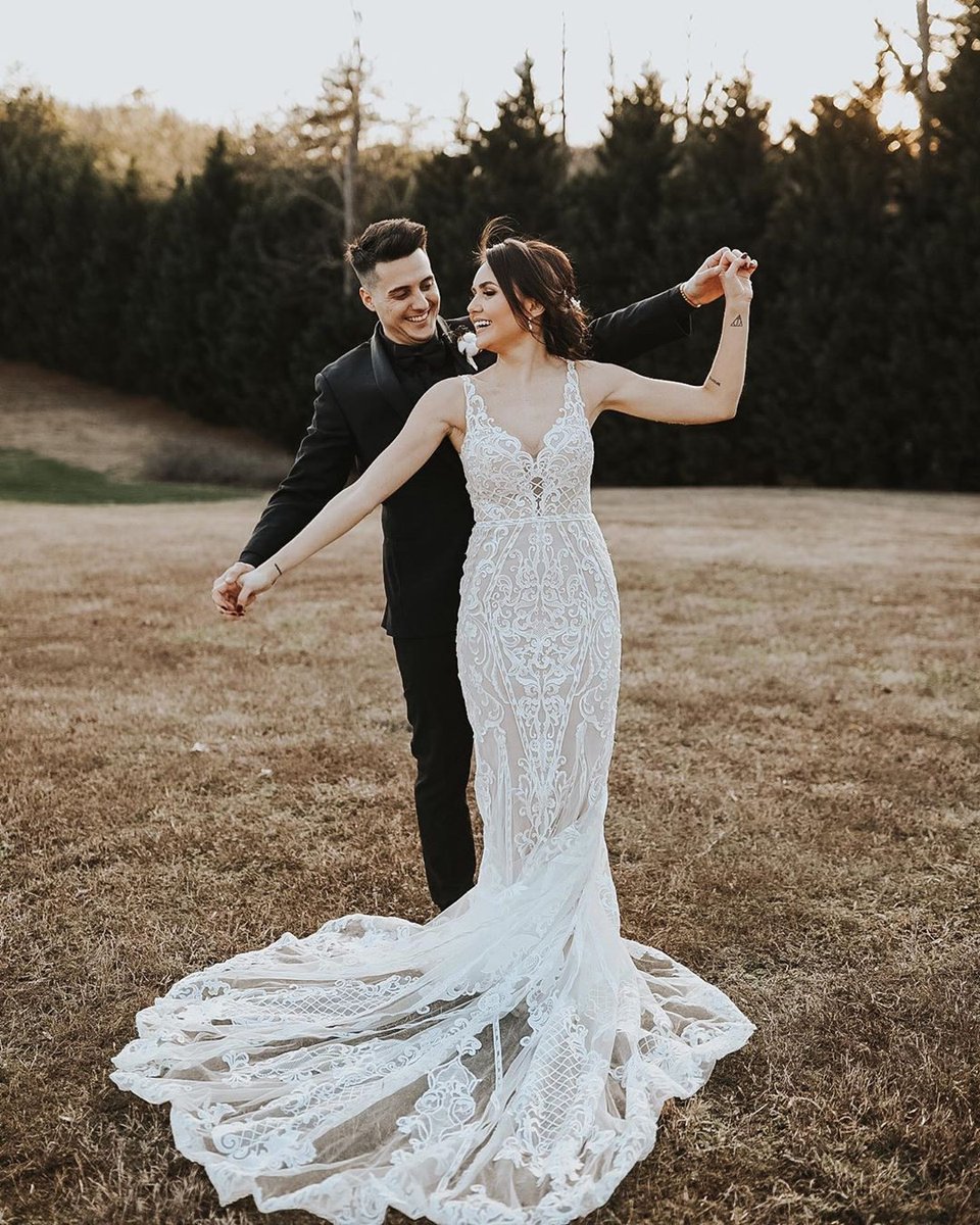 Wtoo Viola 11109 Wedding Gown - Elegant Lace Bridal Dress for Church Ceremony & Formal Events