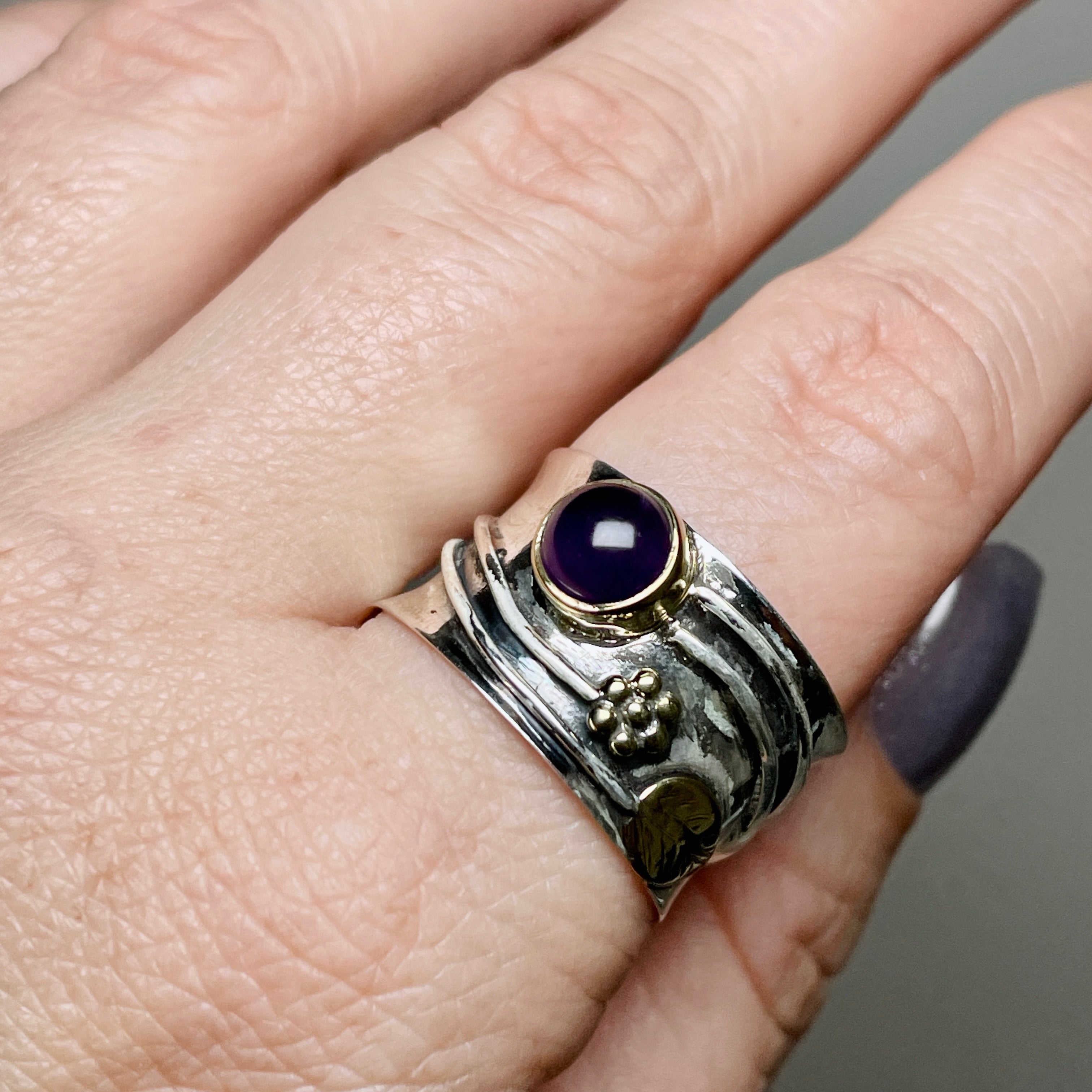 Amethyst Round Cabochon Ring in Decorative Sterling Silver Setting R4198 - Perfect for Wedding, Anniversary & Gift Giving