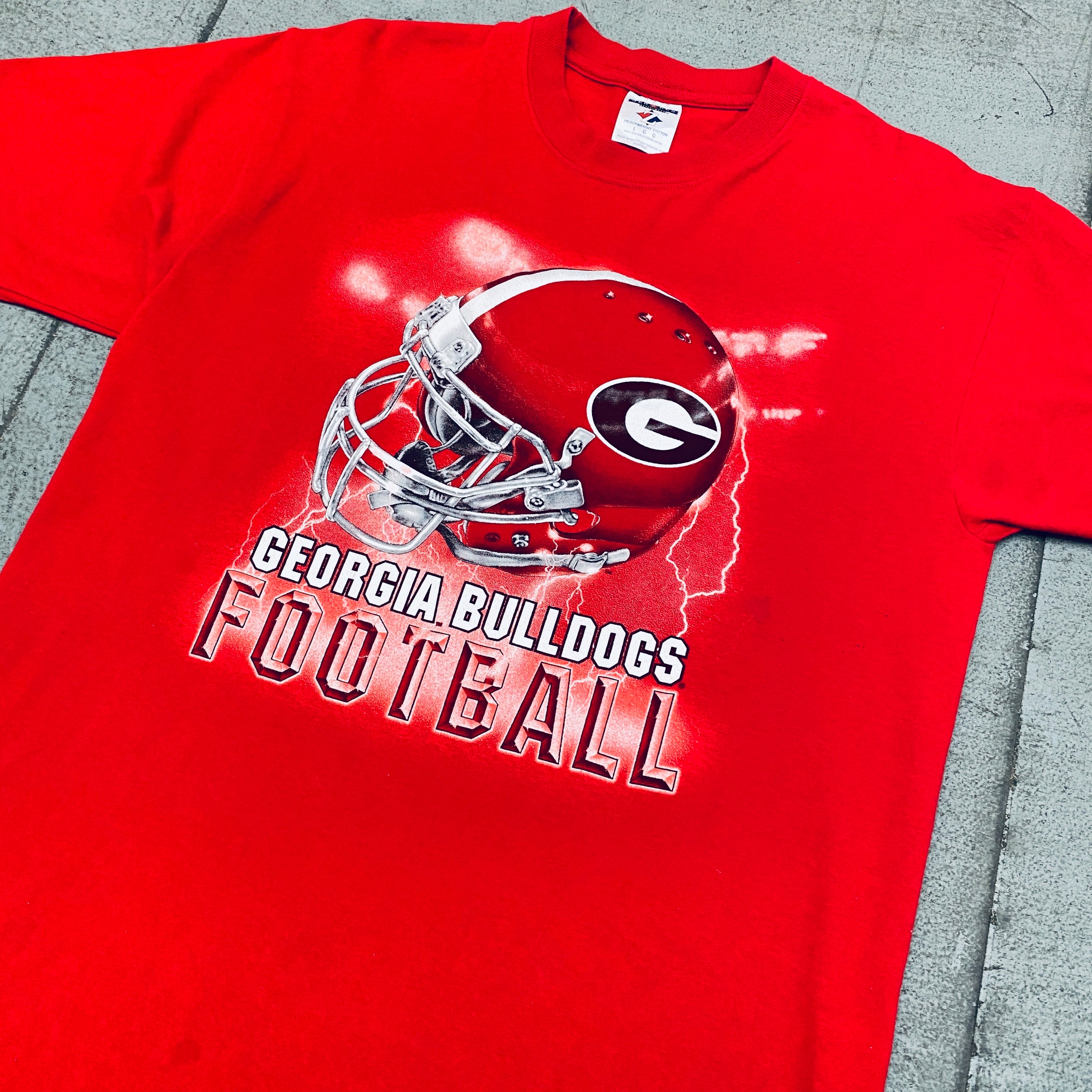 Georgia Bulldogs Vintage 1990's Graphic Spellout T-Shirt (Large) - Perfect for Game Day, College Spirit & Retro Fashion