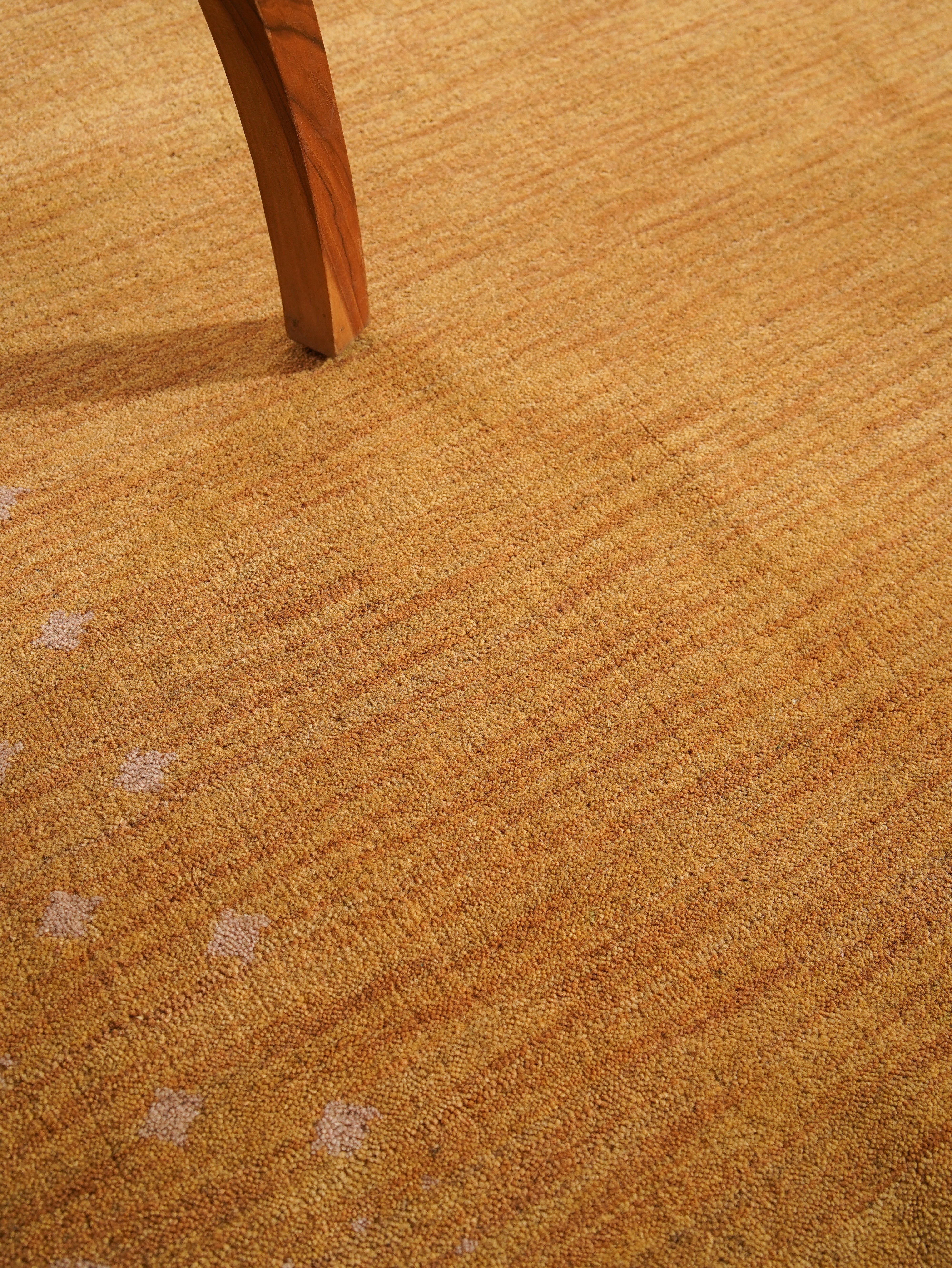 Luxury Hand-Knotted Wool Rug - Premium Quality, Soft & Durable - Perfect for Living Room, Bedroom, or Office Decor