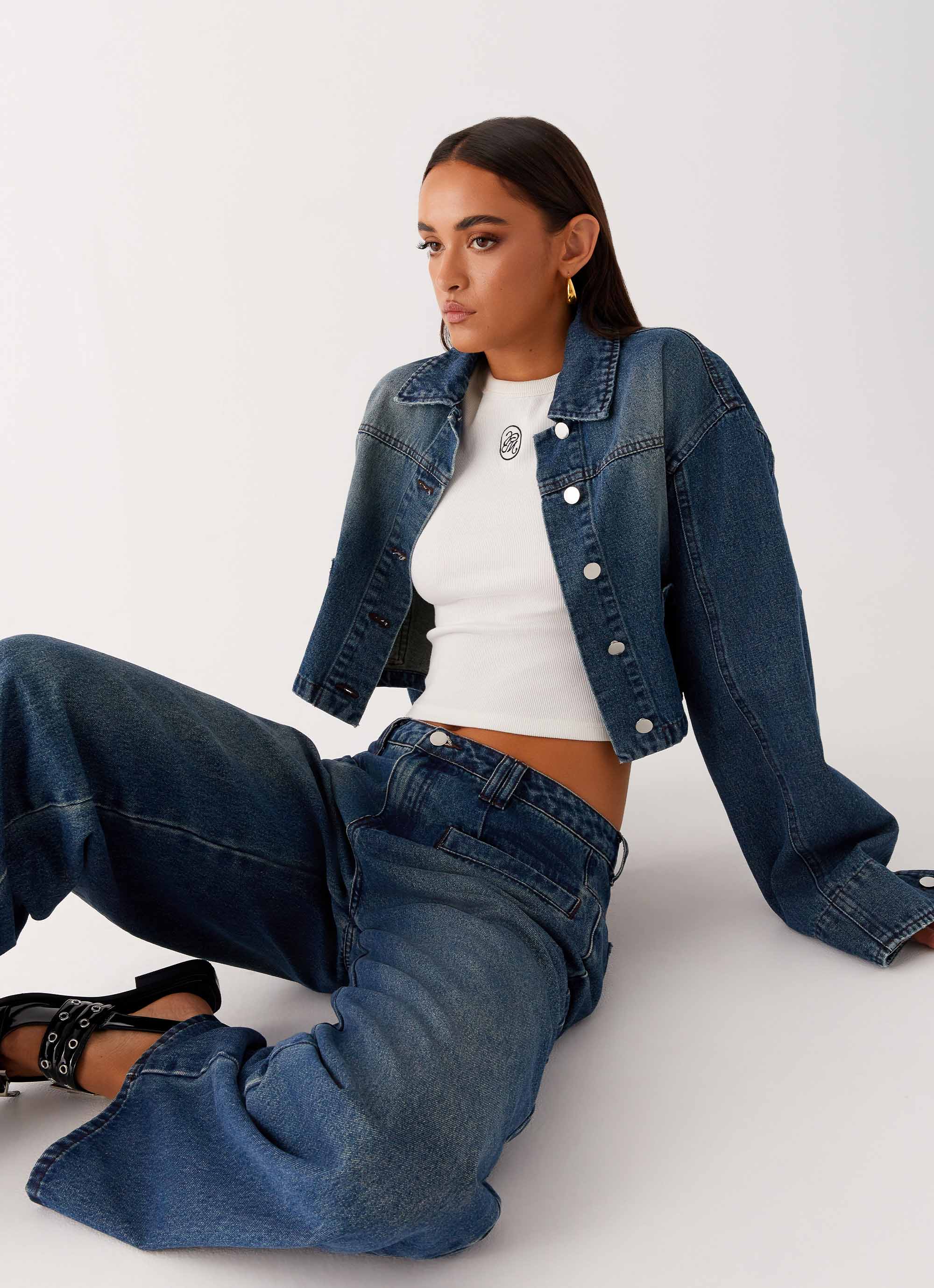 Joan Cropped Denim Jacket for Women - Vintage Indigo Blue Denim Jacket - Stylish Casual Outerwear for Spring & Fall Fashion