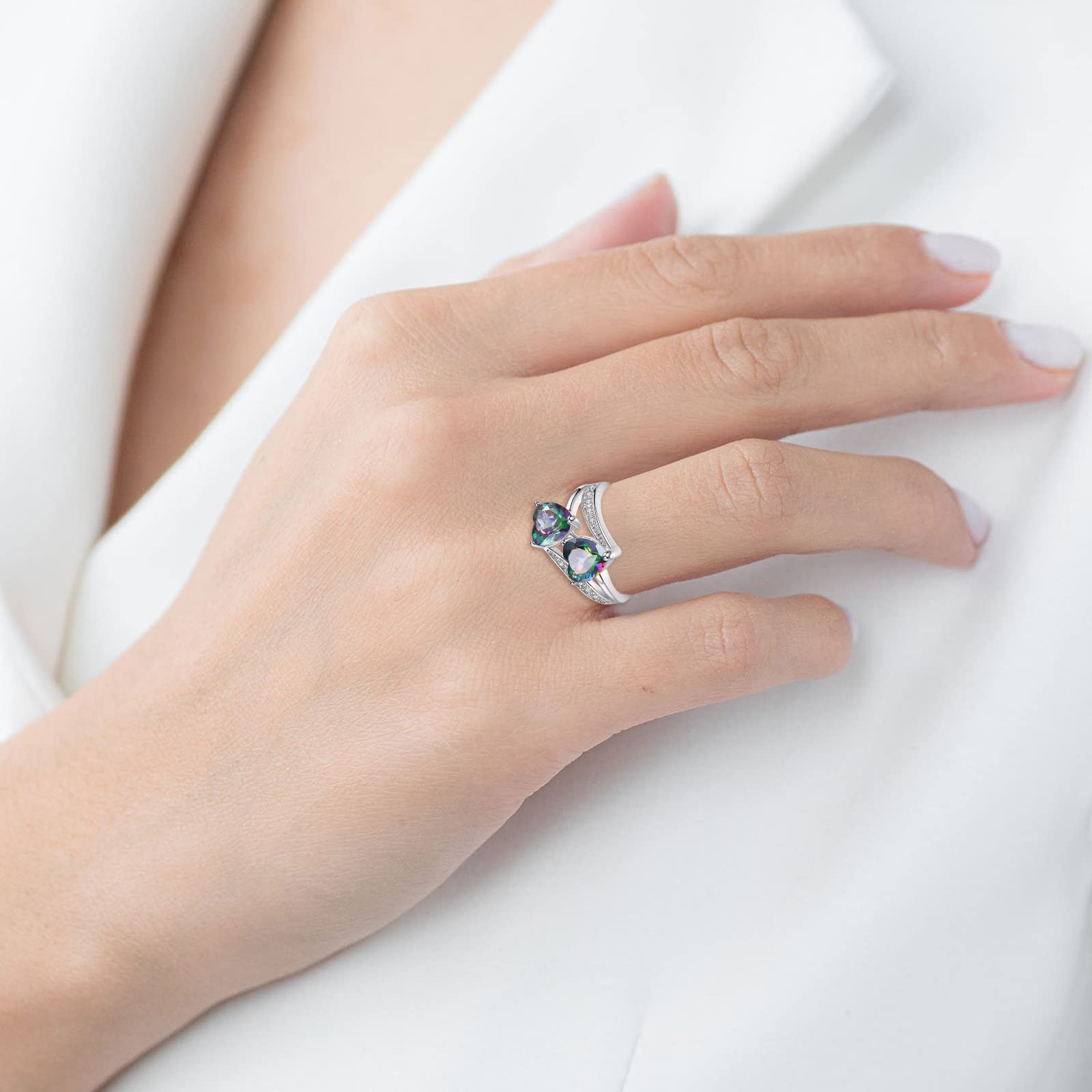 Exquisite Alloy Rhinestone Snake Ring for Women - Elegant Fashion Jewelry with Gemstone Inlay, Size 7 (B) - Perfect for Parties, Date Nights & Everyday Wear