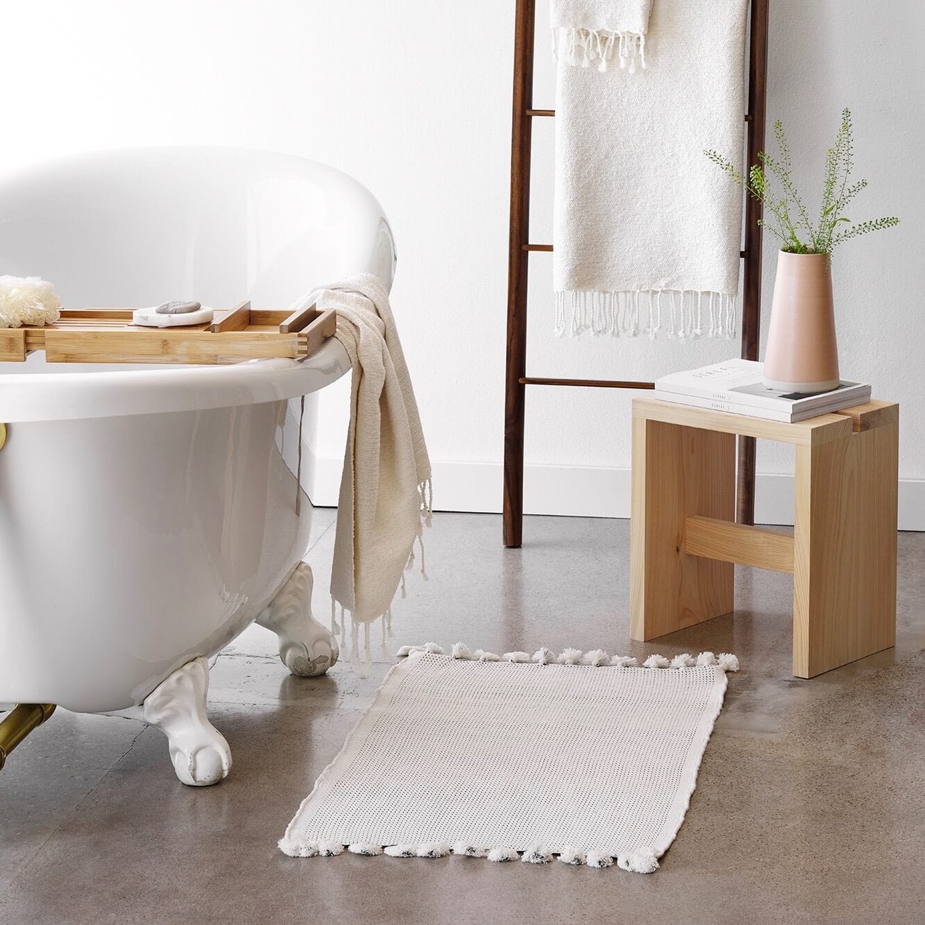 Premium Agara Bath Mat - Super Absorbent, Non-Slip, Quick Dry Bathroom Rug for Shower, Tub & Vanity - Soft Memory Foam Floor Mat for Home, Spa & Hotel Use