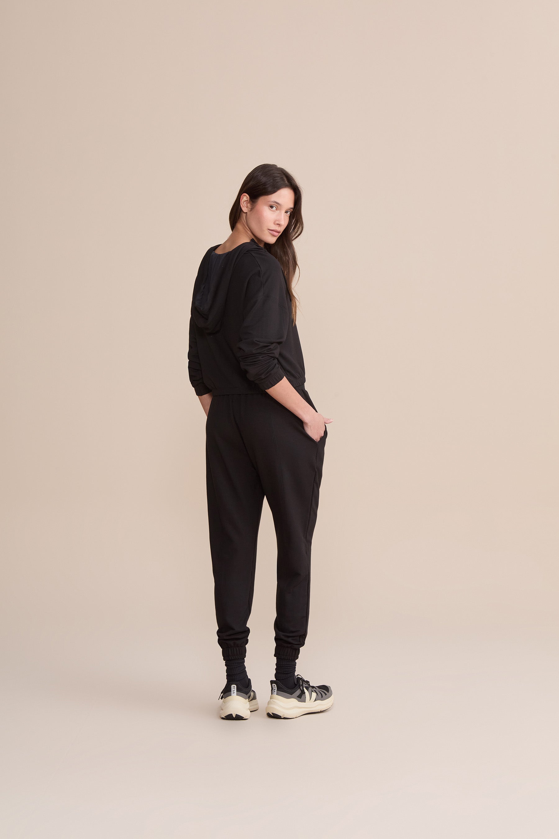 Stylish Urban Fleece Jogger Pants for Men & Women | Soft Comfortable Lounge Sweatpants | Perfect for Running, Yoga, Gym & Casual Wear